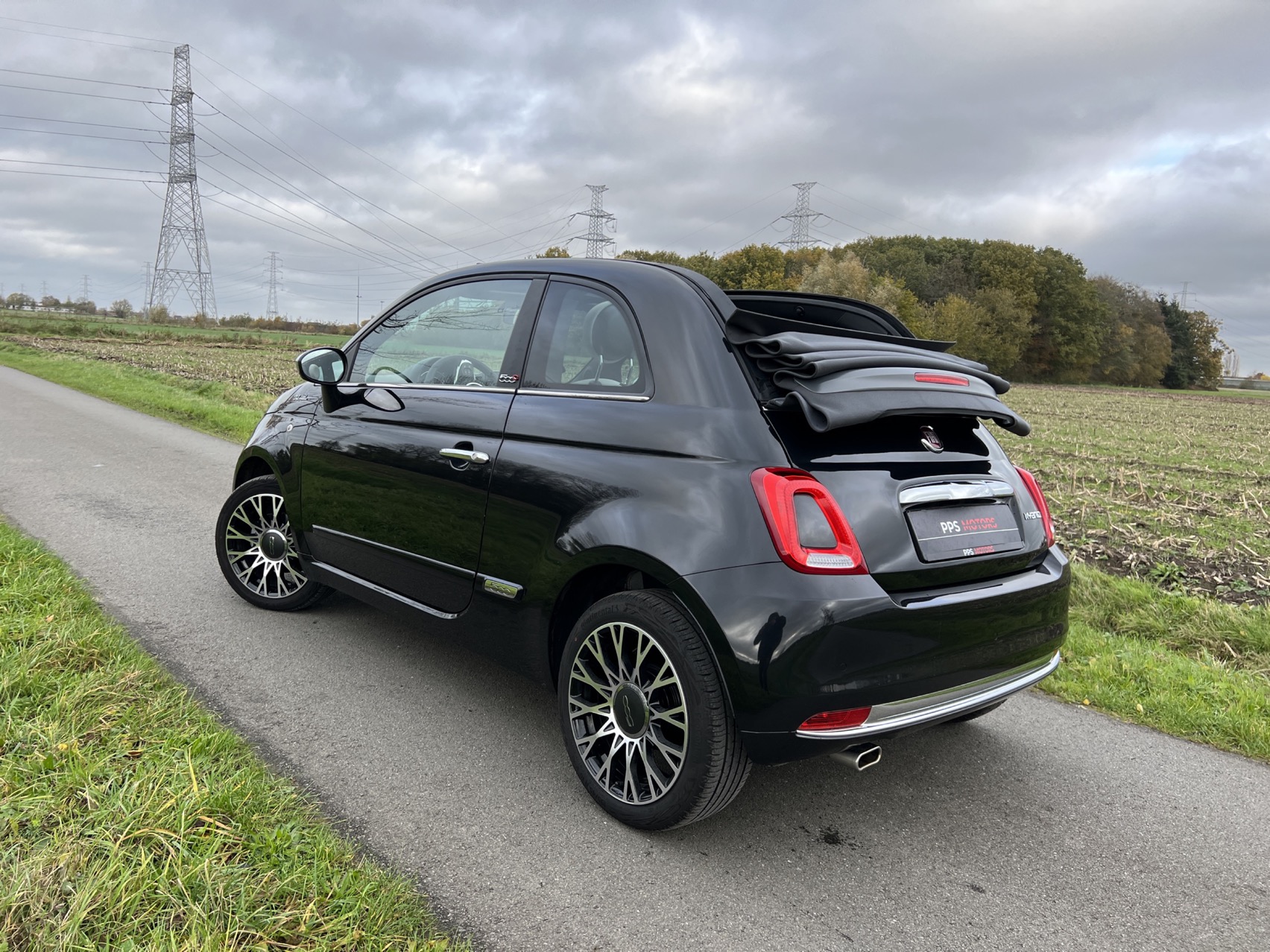 Fiat 500C Hybrid Dolcevita photo 8