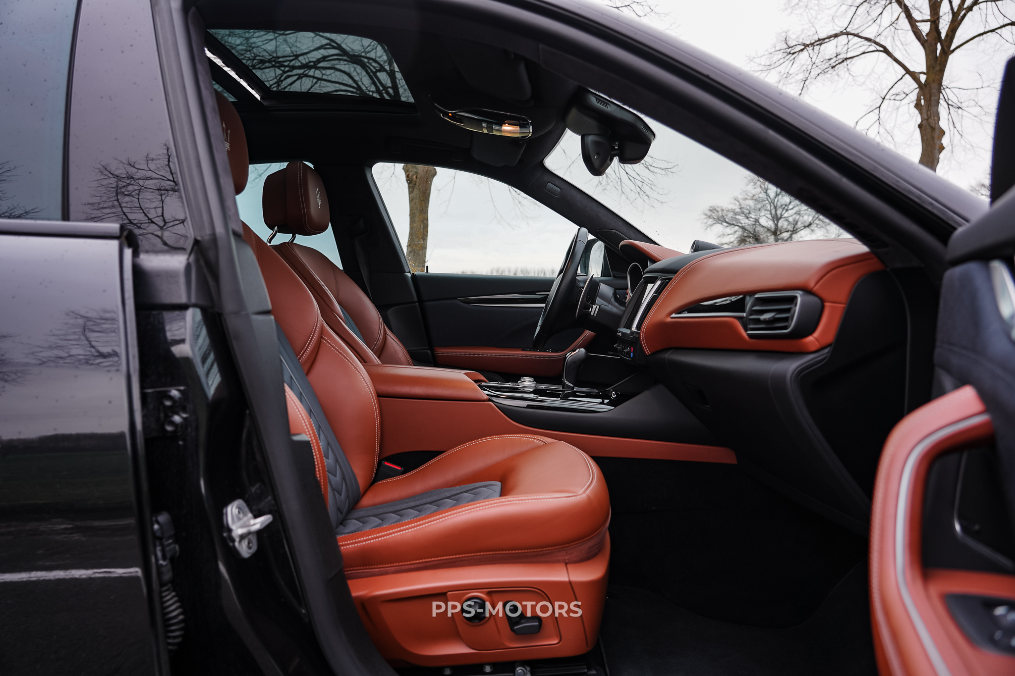 Maserati LEVANTE 3.0 V6 TURBO GRANLUSSO photo 43