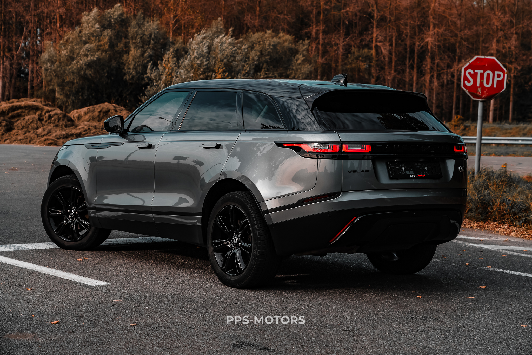 Land Rover RANGE ROVER VELAR photo 11