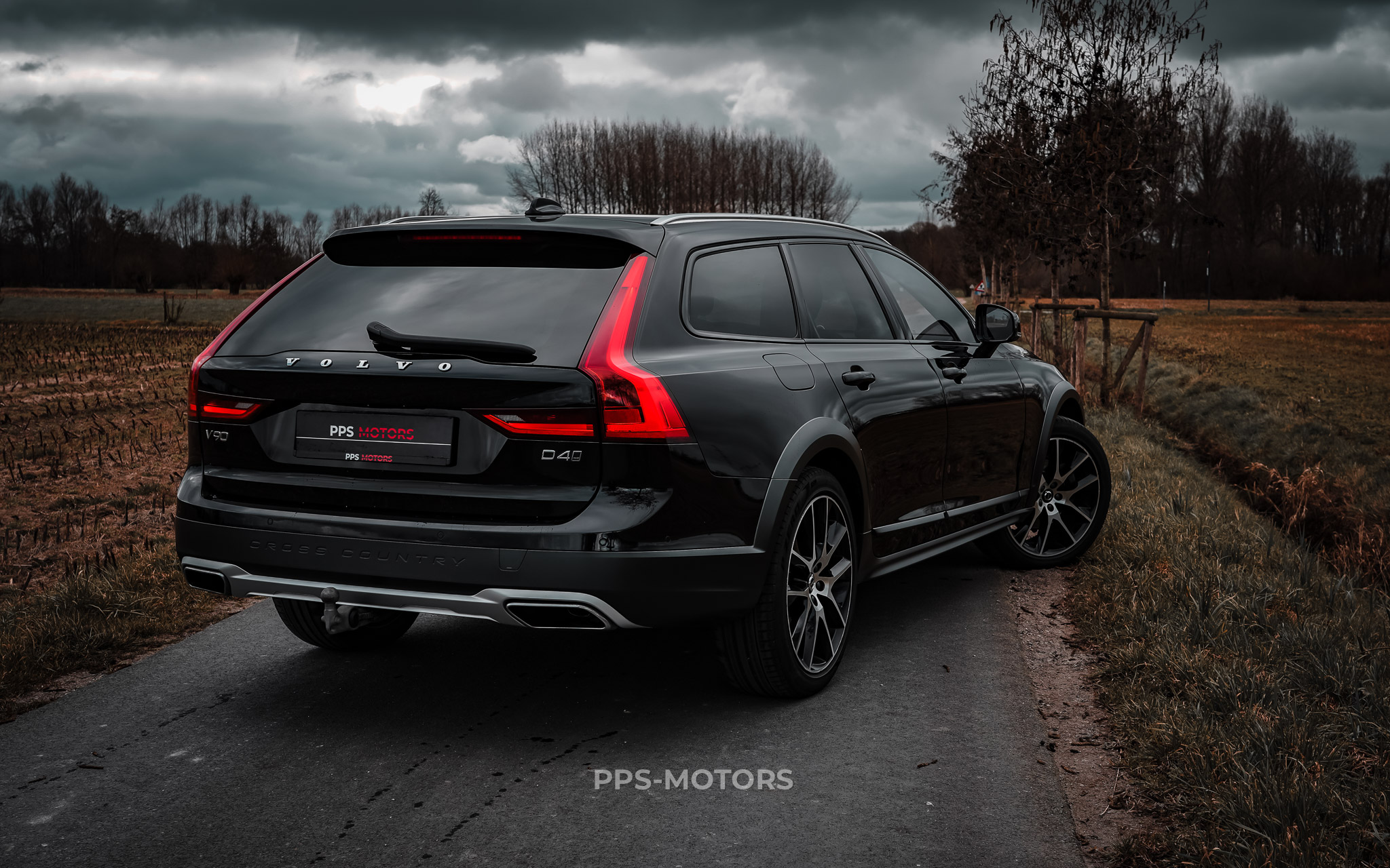 Volvo V90 CROSS COUNTRY 2.0 D4 4X4 photo 9