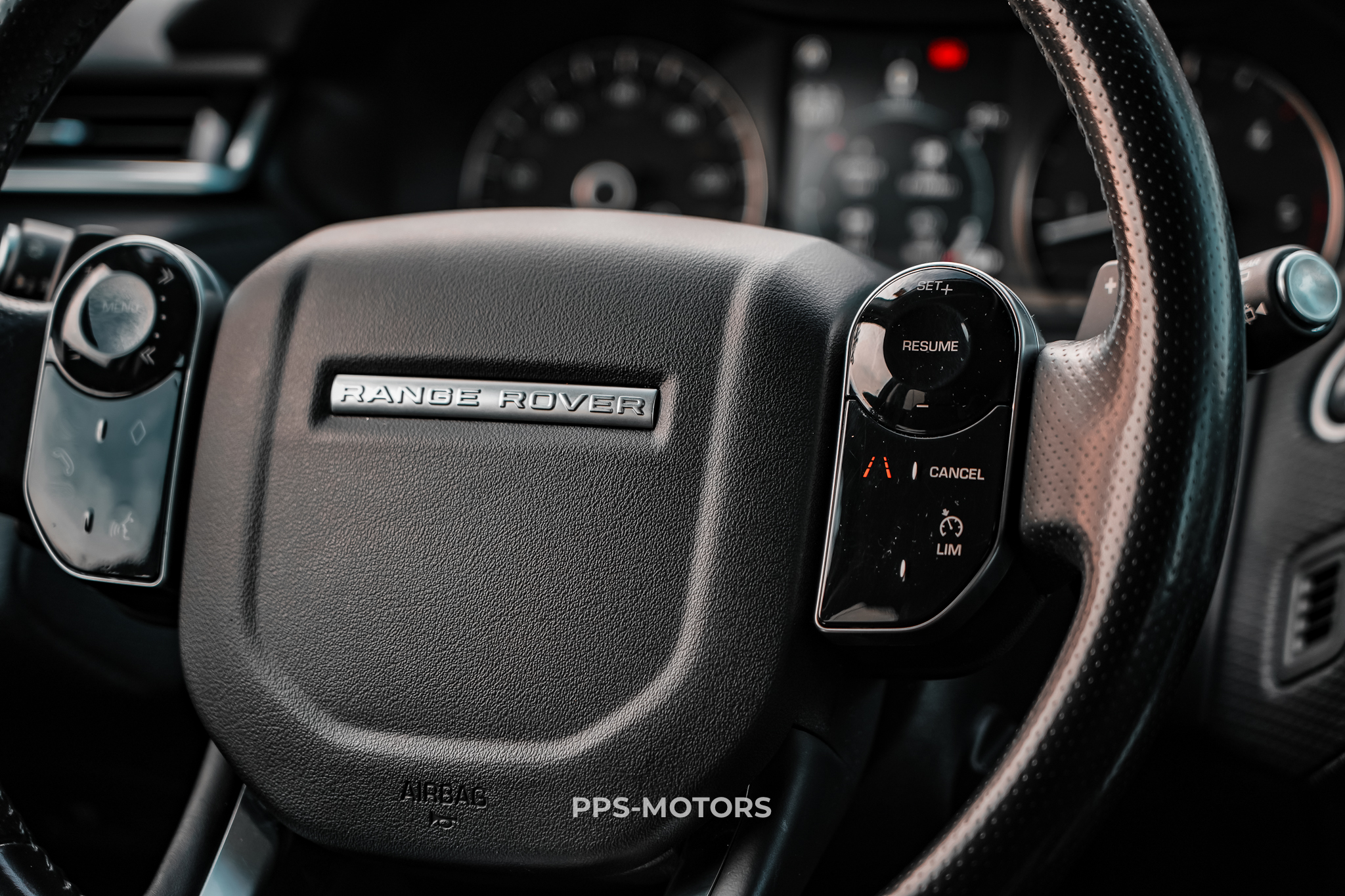 Land Rover RANGE ROVER VELAR photo 20
