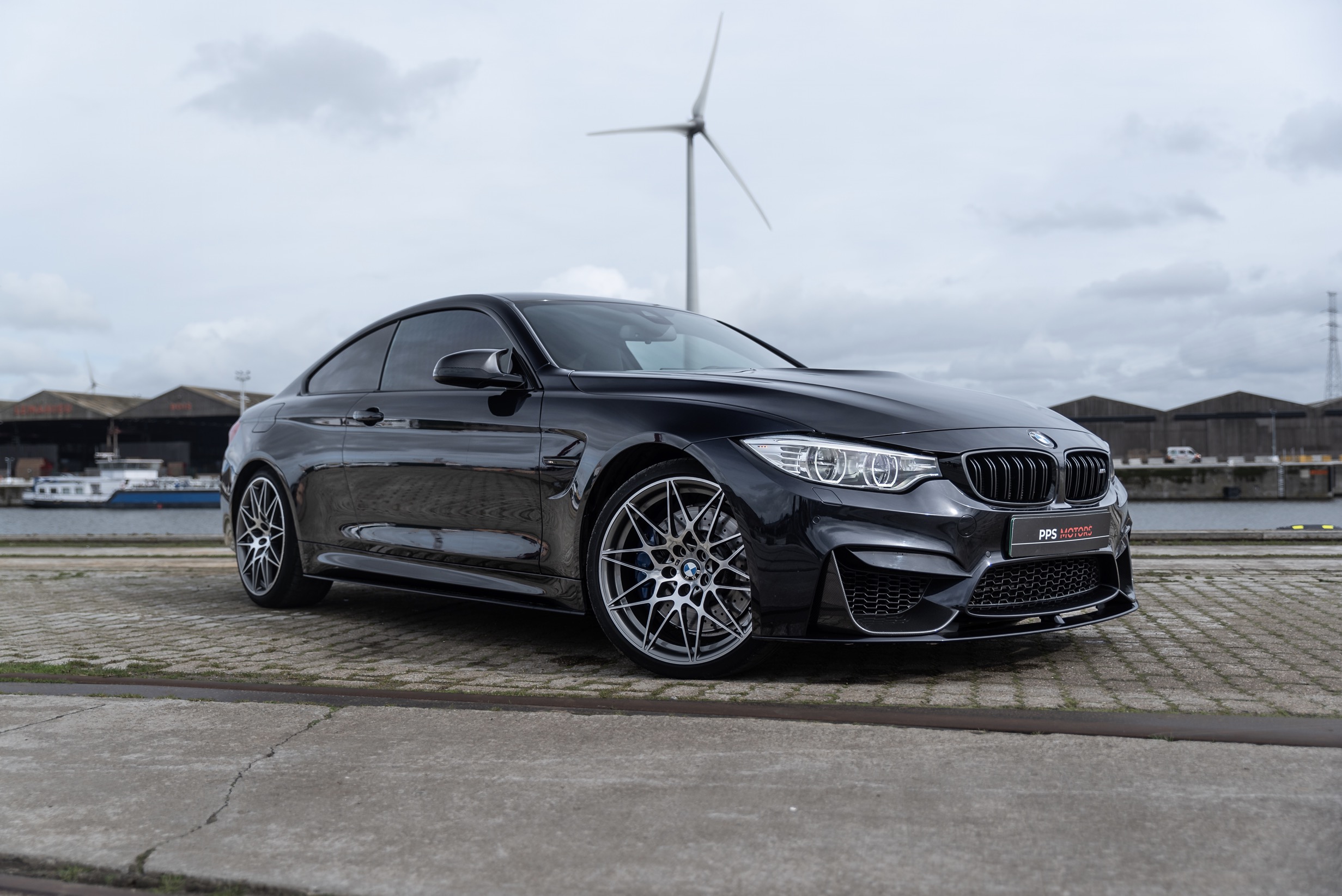 BMW M4 3.0 PERFORMANCE - COMPETITION PACKAGE photo 2