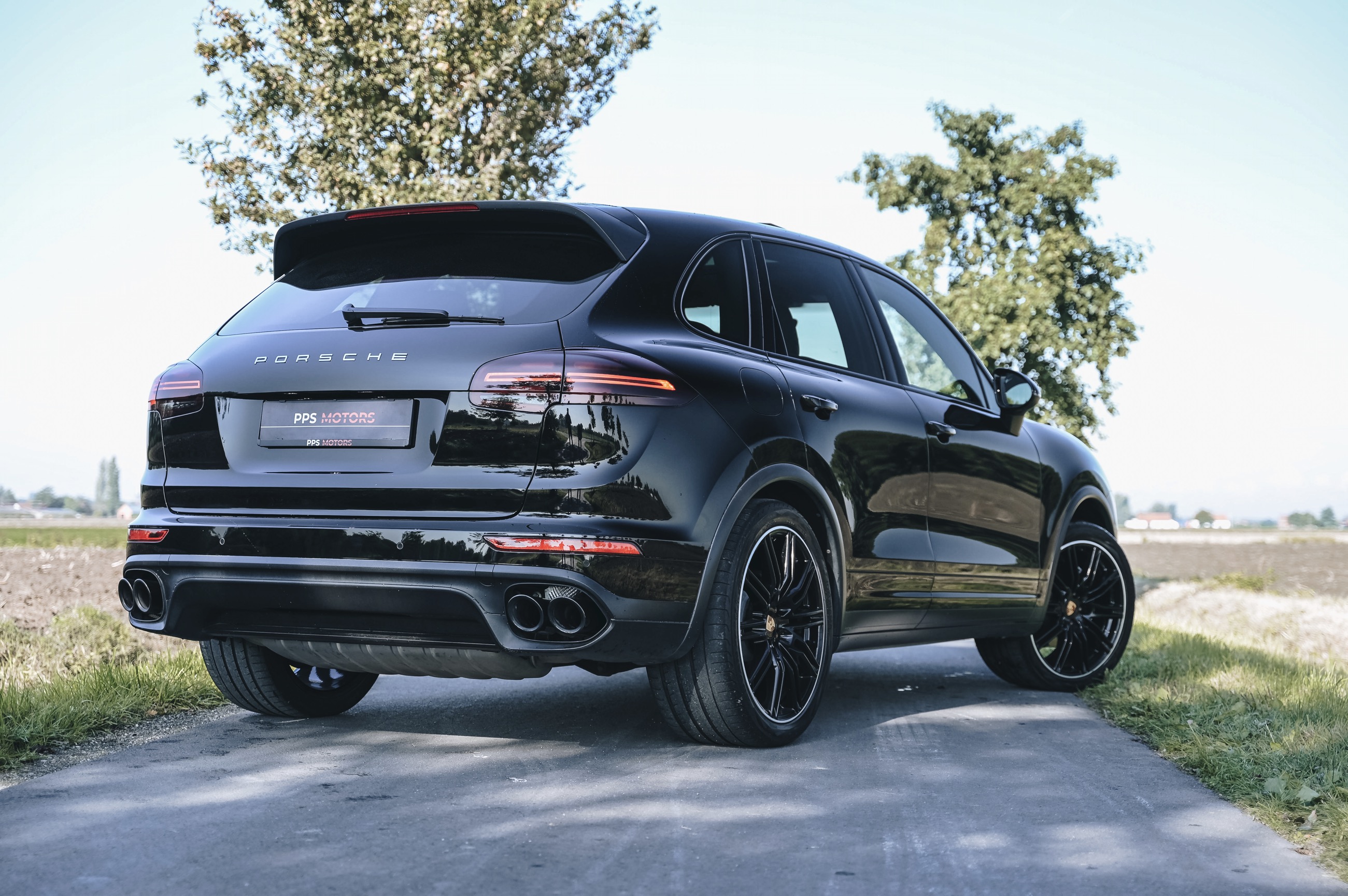 Porsche CAYENNE 3.0 photo 4