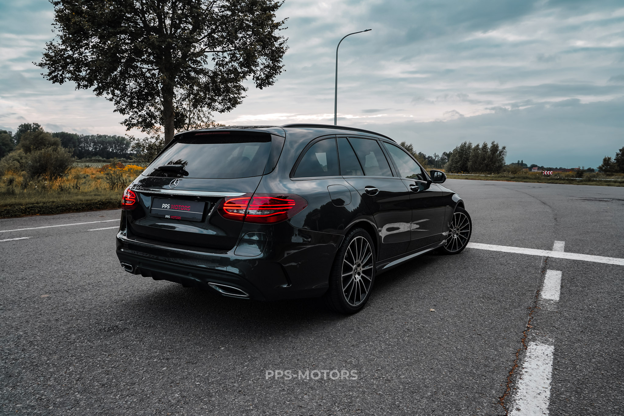 Mercedes Benz C300de AMG-PAKKET photo 11