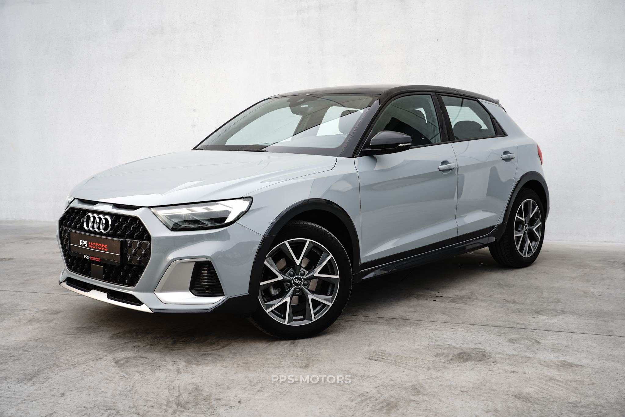 Audi A1 30 TFSI CITYCARVER S-LINE photo 1