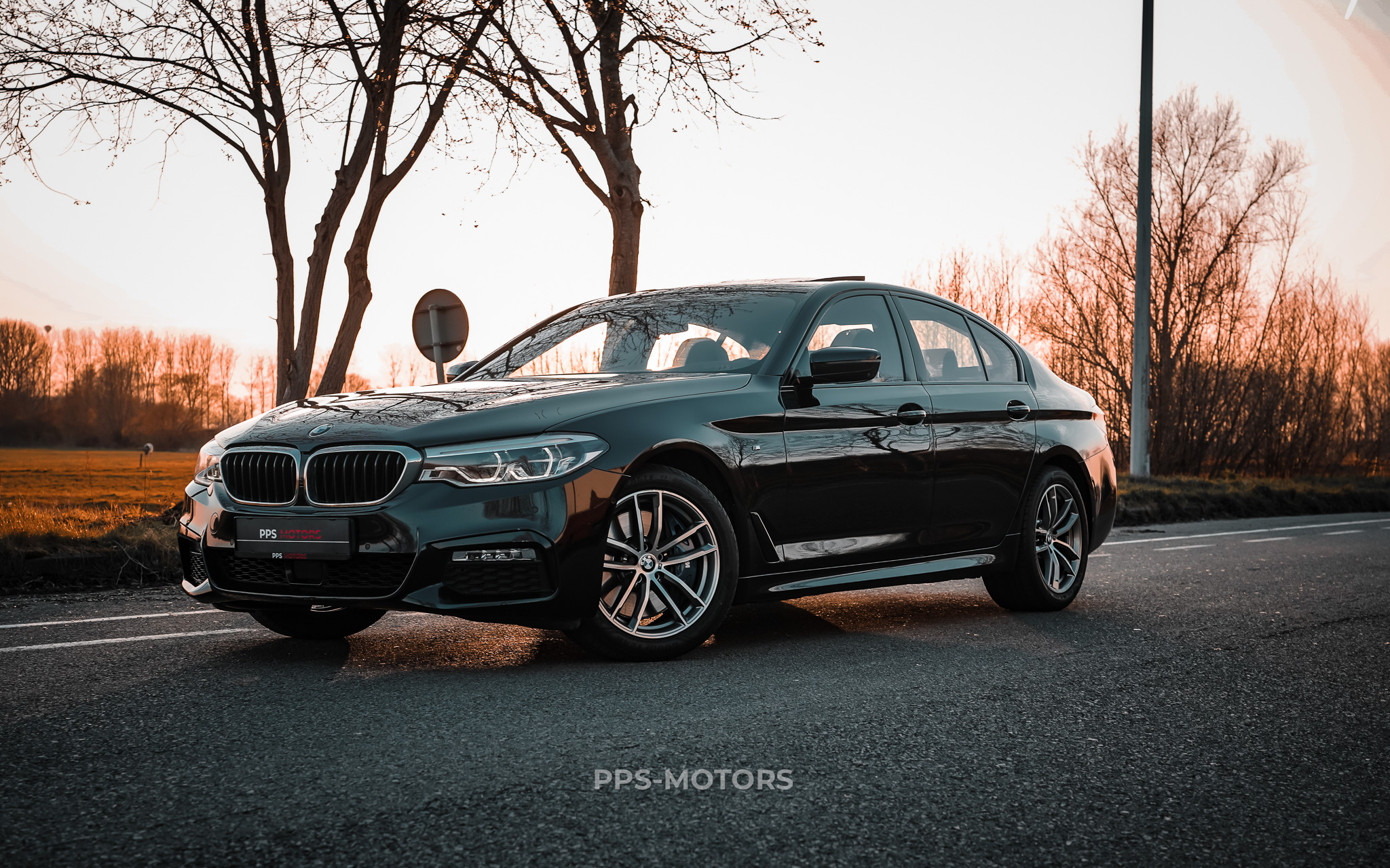 BMW 540i xDRIVE G30 M-PAKKET photo 1