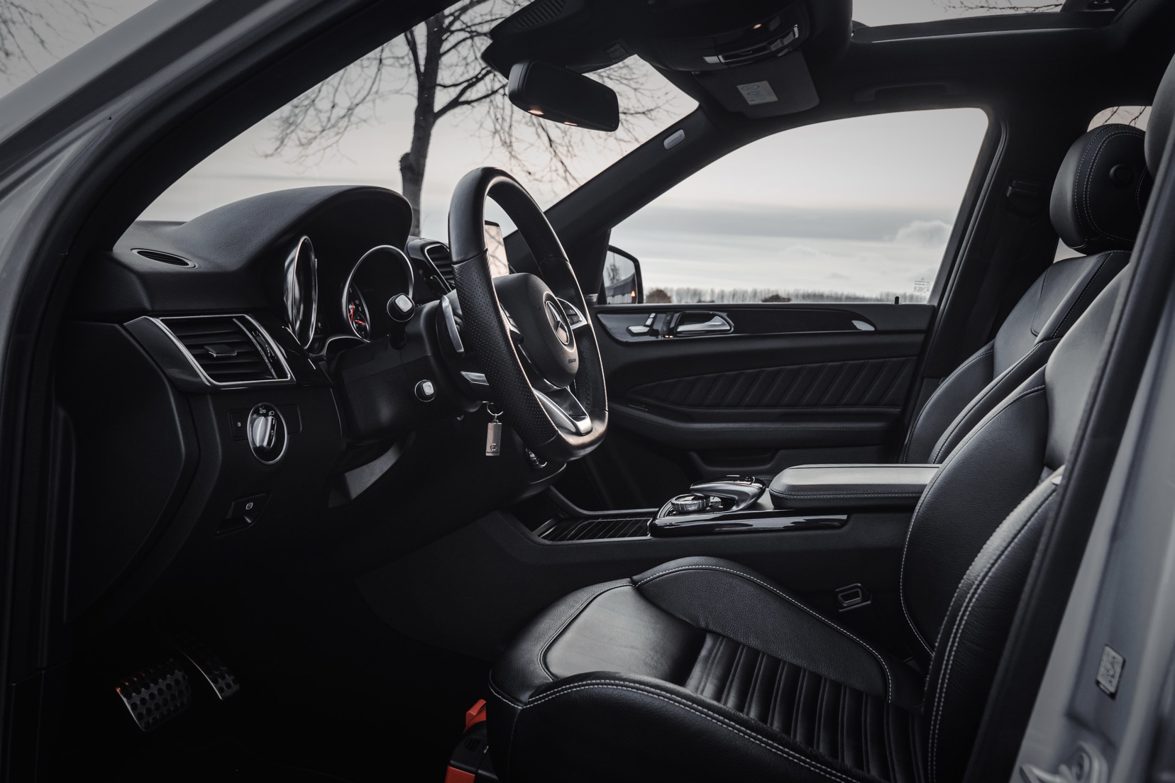 Mercedes Benz GLE 250d 4-MATIC AMG-PACK photo 8