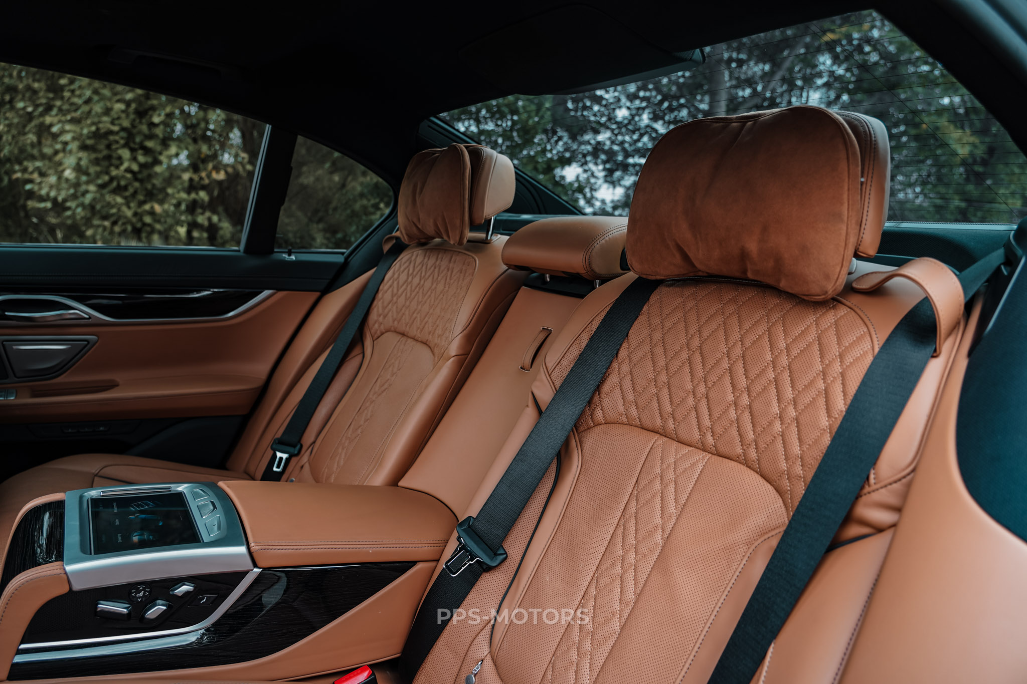 BMW BMW 740e Performance M-PAKKET photo 12
