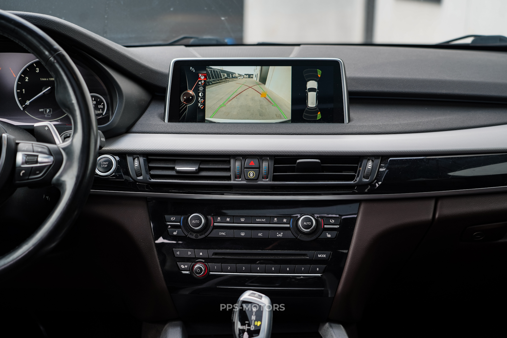 BMW X5 40i ePerformance photo 11