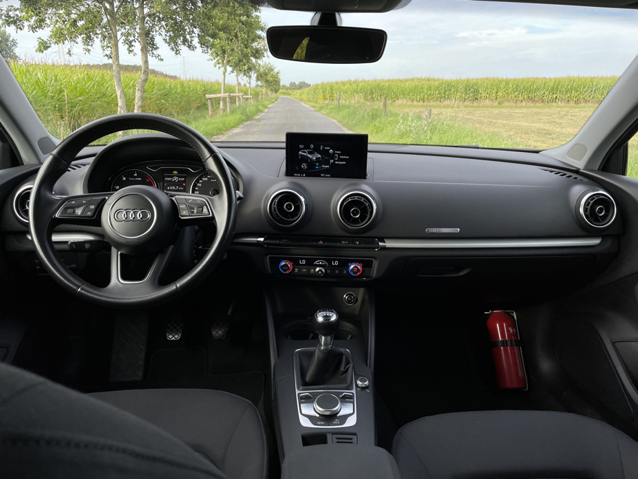 Audi A3 BERLINE 1.6 TDI photo 11