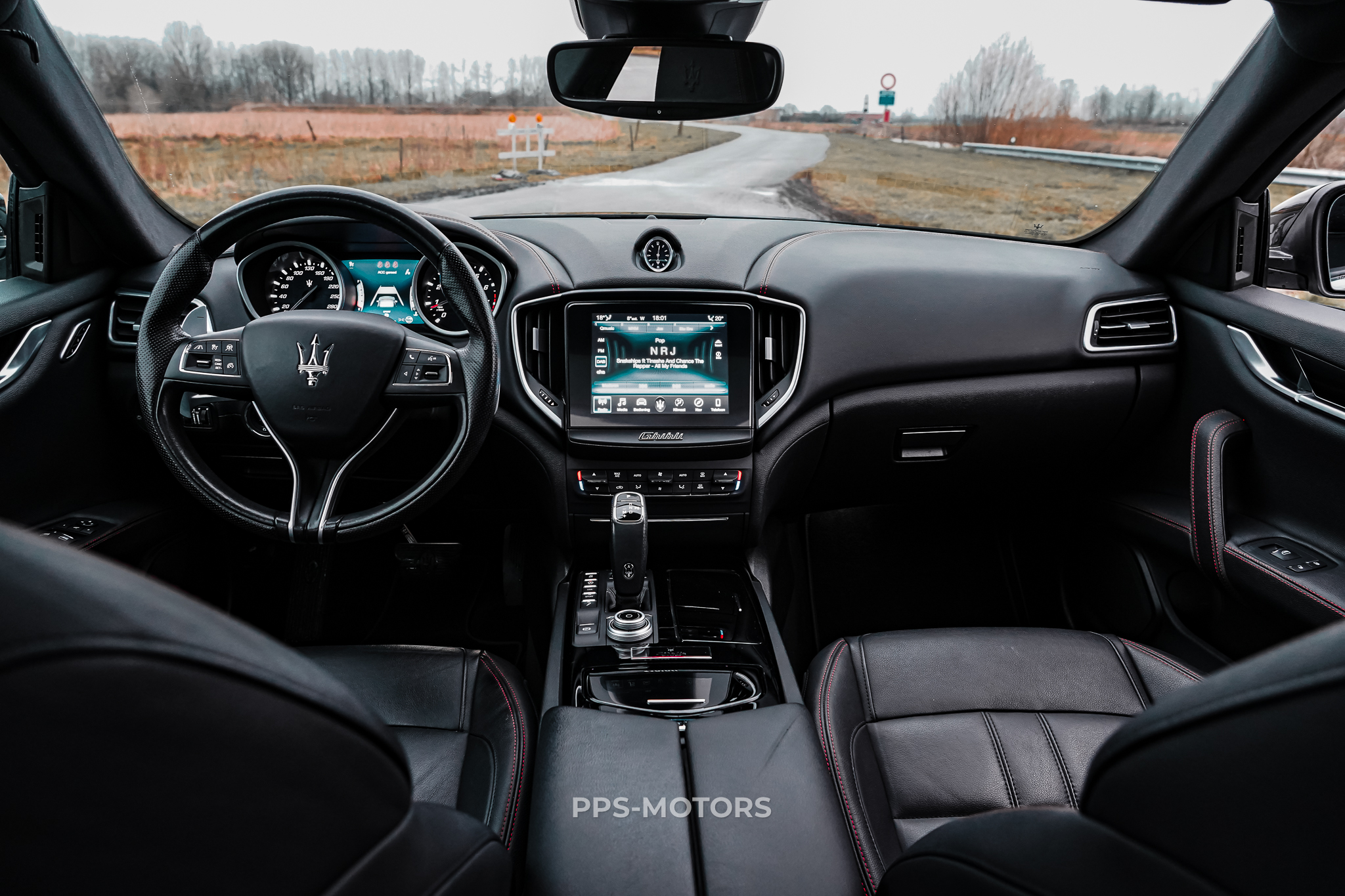 Maserati GHIBLI 3.0 V6 RIBELLE 1 OF 200 photo 13