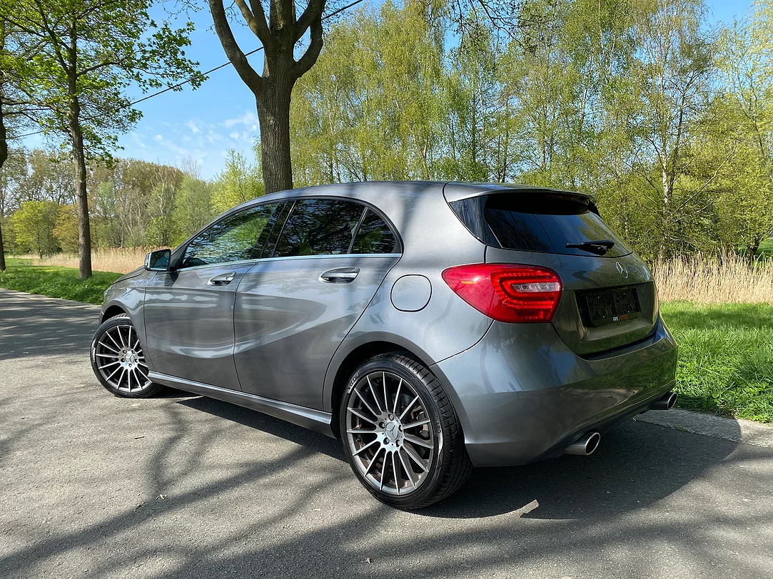 Mercedes Benz A250 photo 3