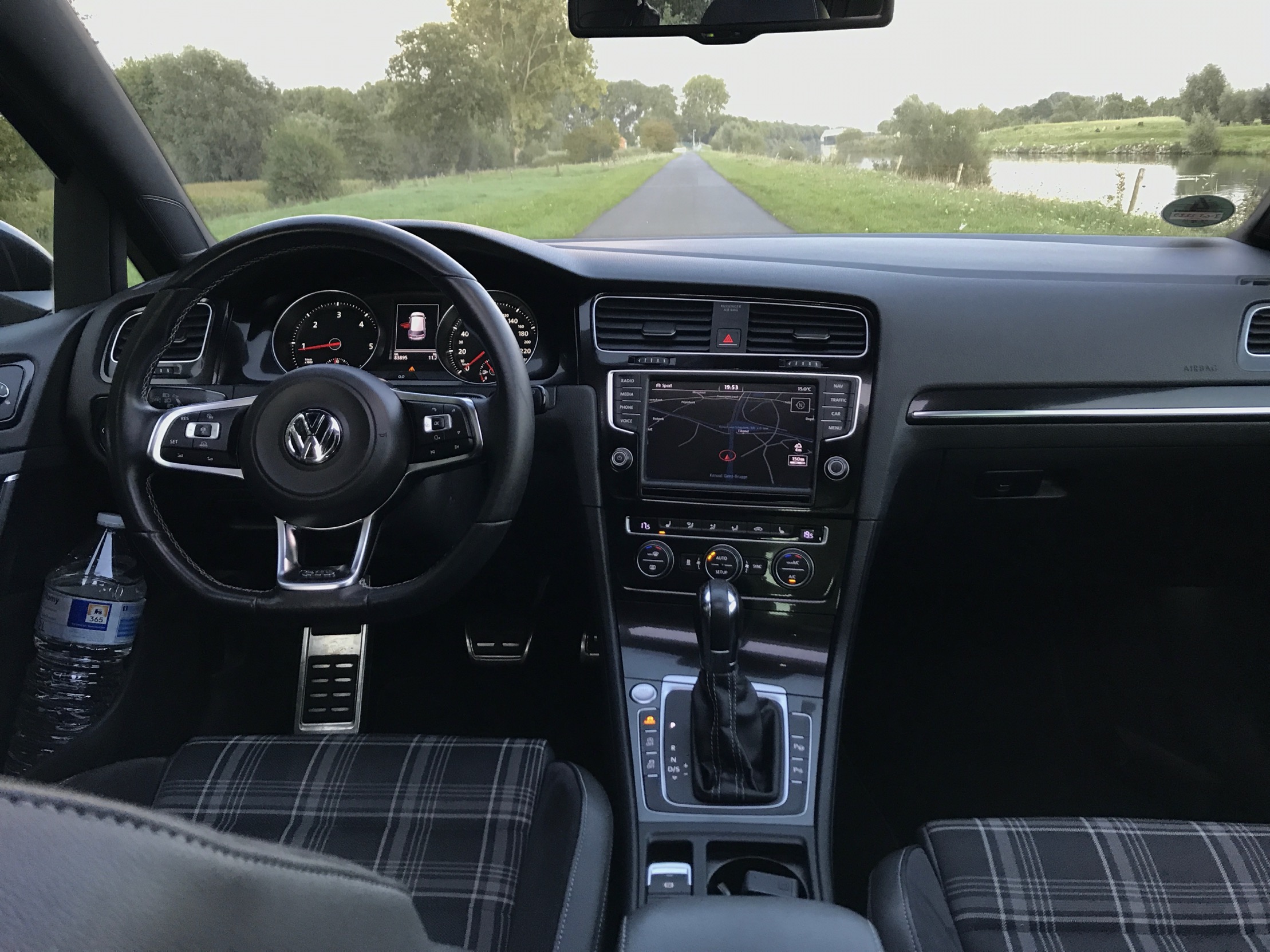 Volkswagen GOLF VII 2.0 GTD photo 2