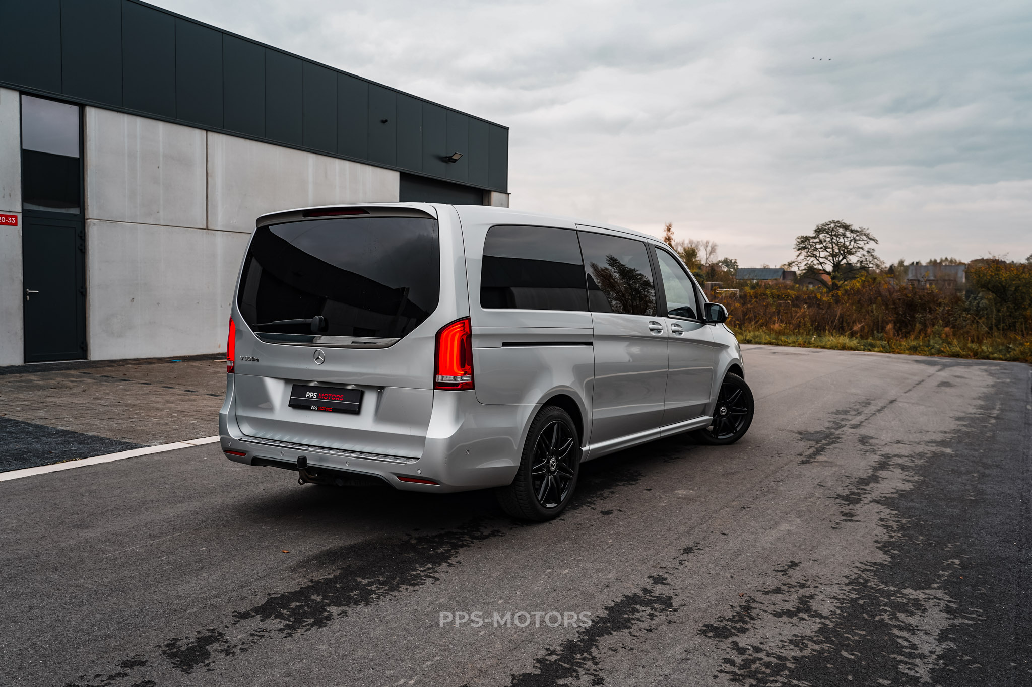 Mercedes Benz V300 4-MATIC AMG PAKKET photo 12