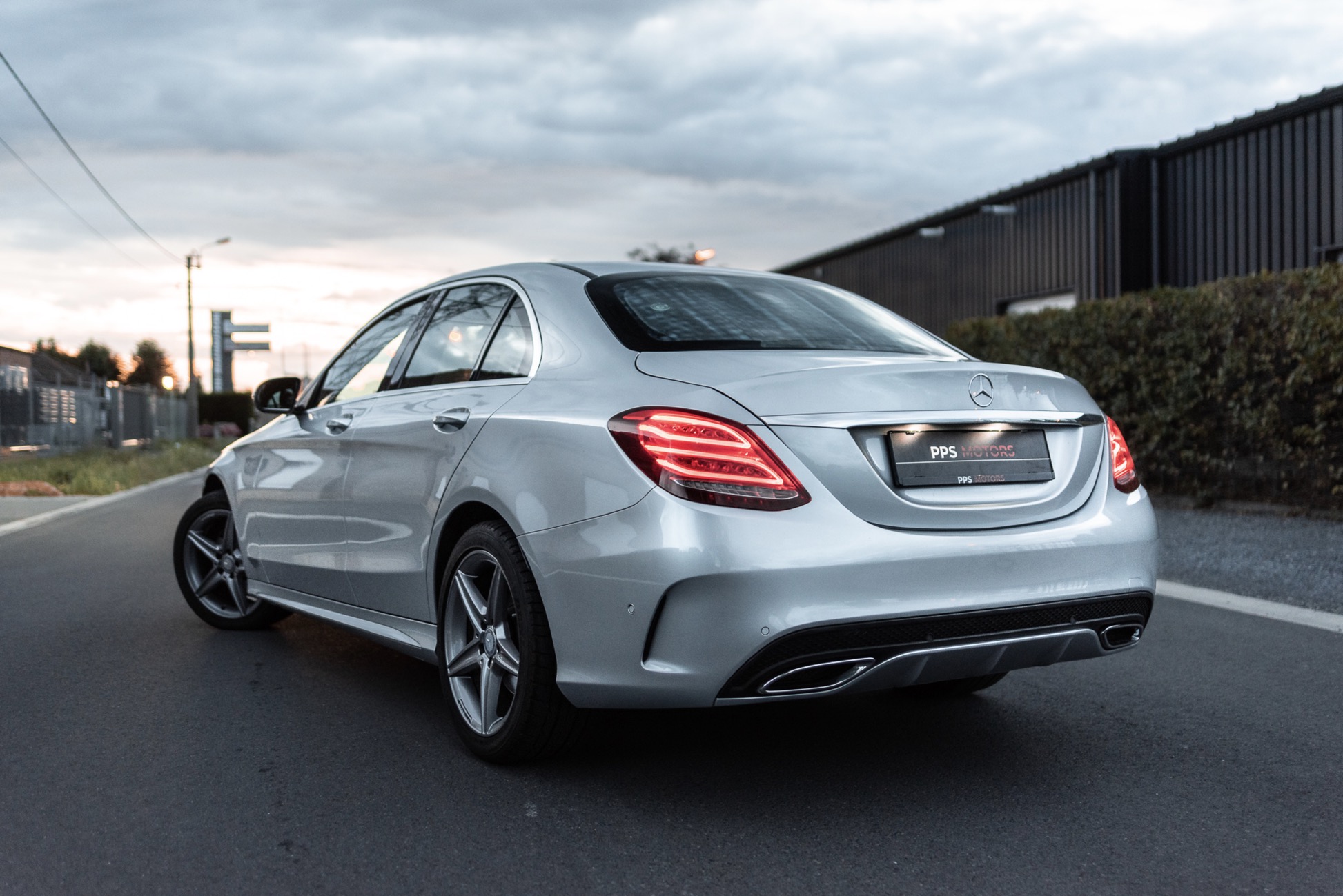 Mercedes Benz C180 BLUETEC AMG-LINE photo 10