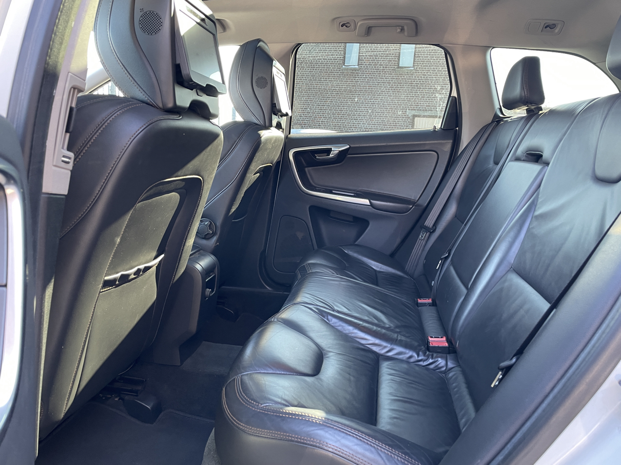 Volvo XC60 2.0 D3 R-DESIGN photo 5