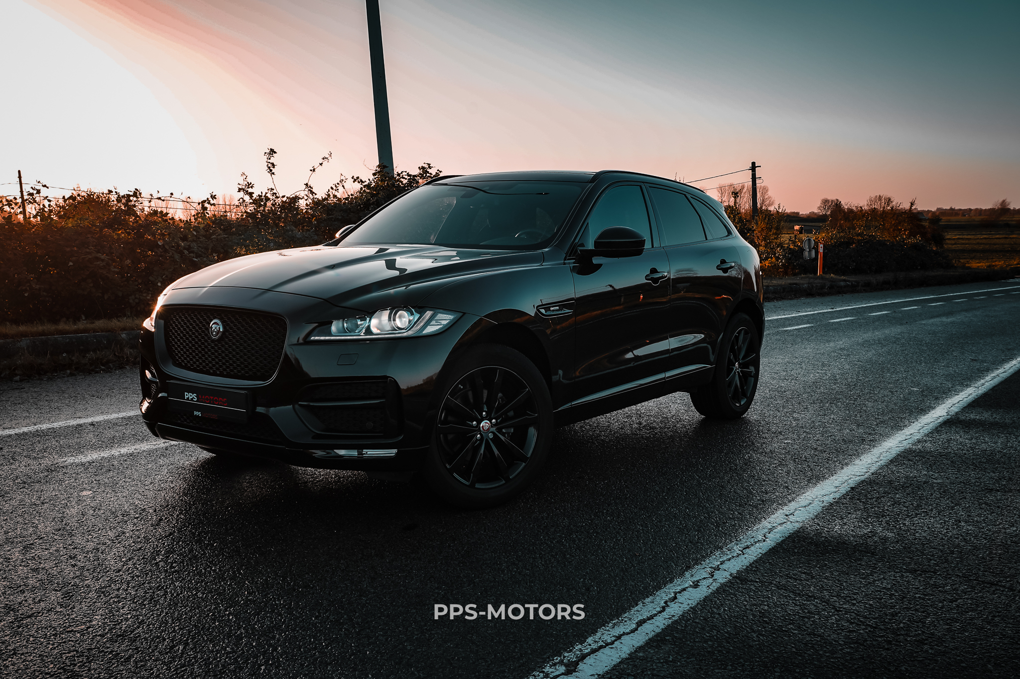 JAGUAR F-PACE 2.0 AWD R-SPORT photo 28