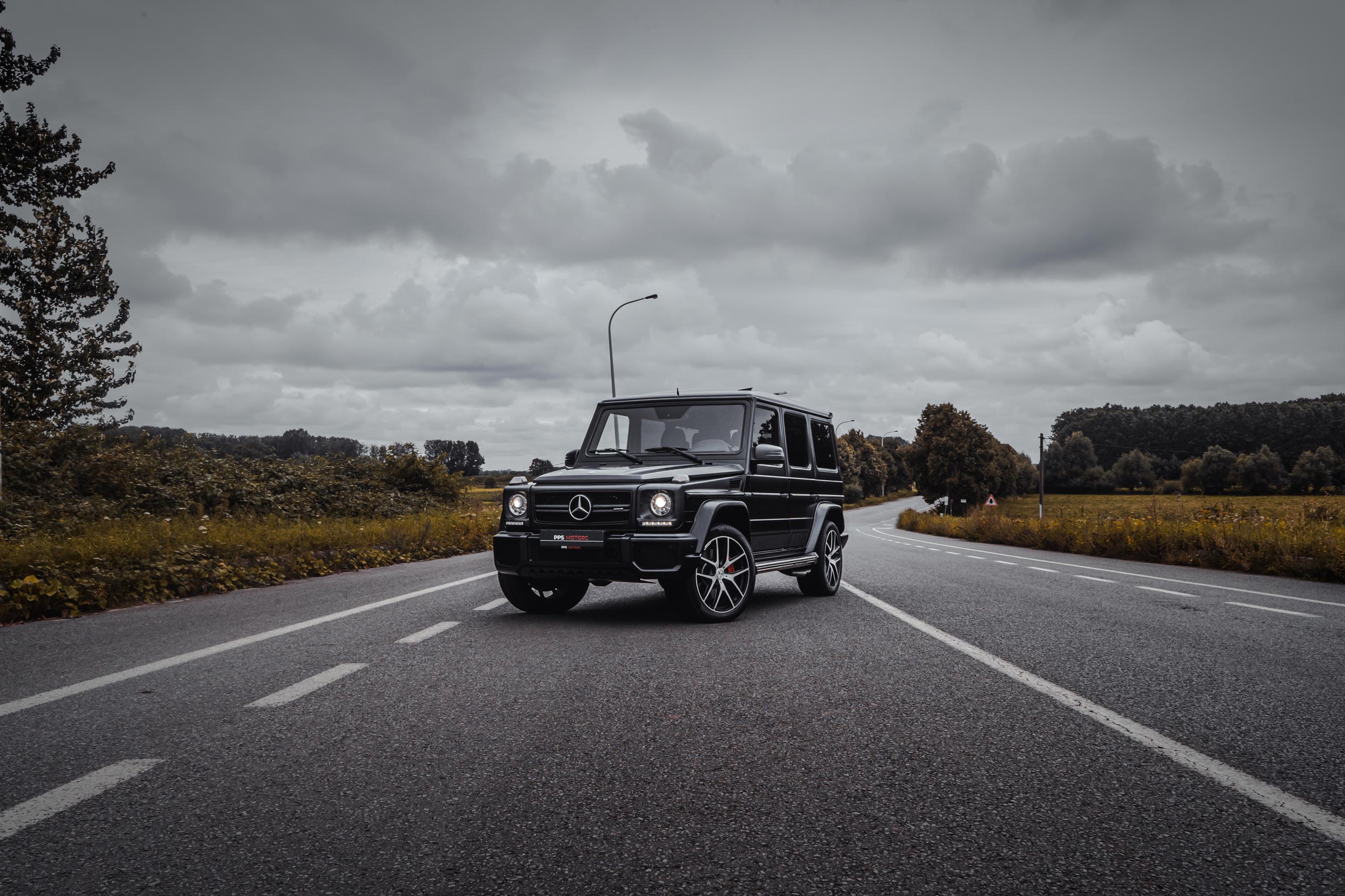 Mercedes Benz G63 AMG 5.5 V8 - EXCLUSIVE EDITION 463 - DESIGNO photo 2