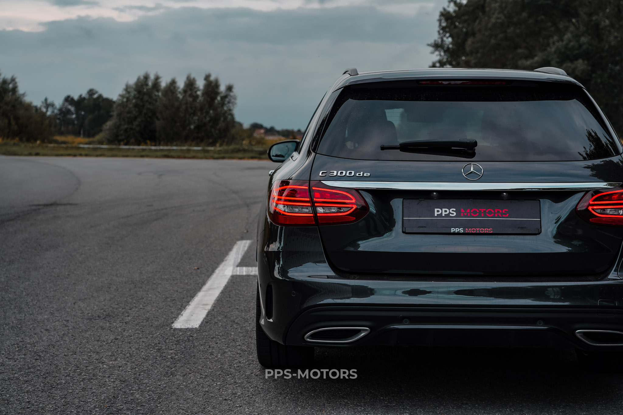 Mercedes Benz C300de AMG-PAKKET photo 6