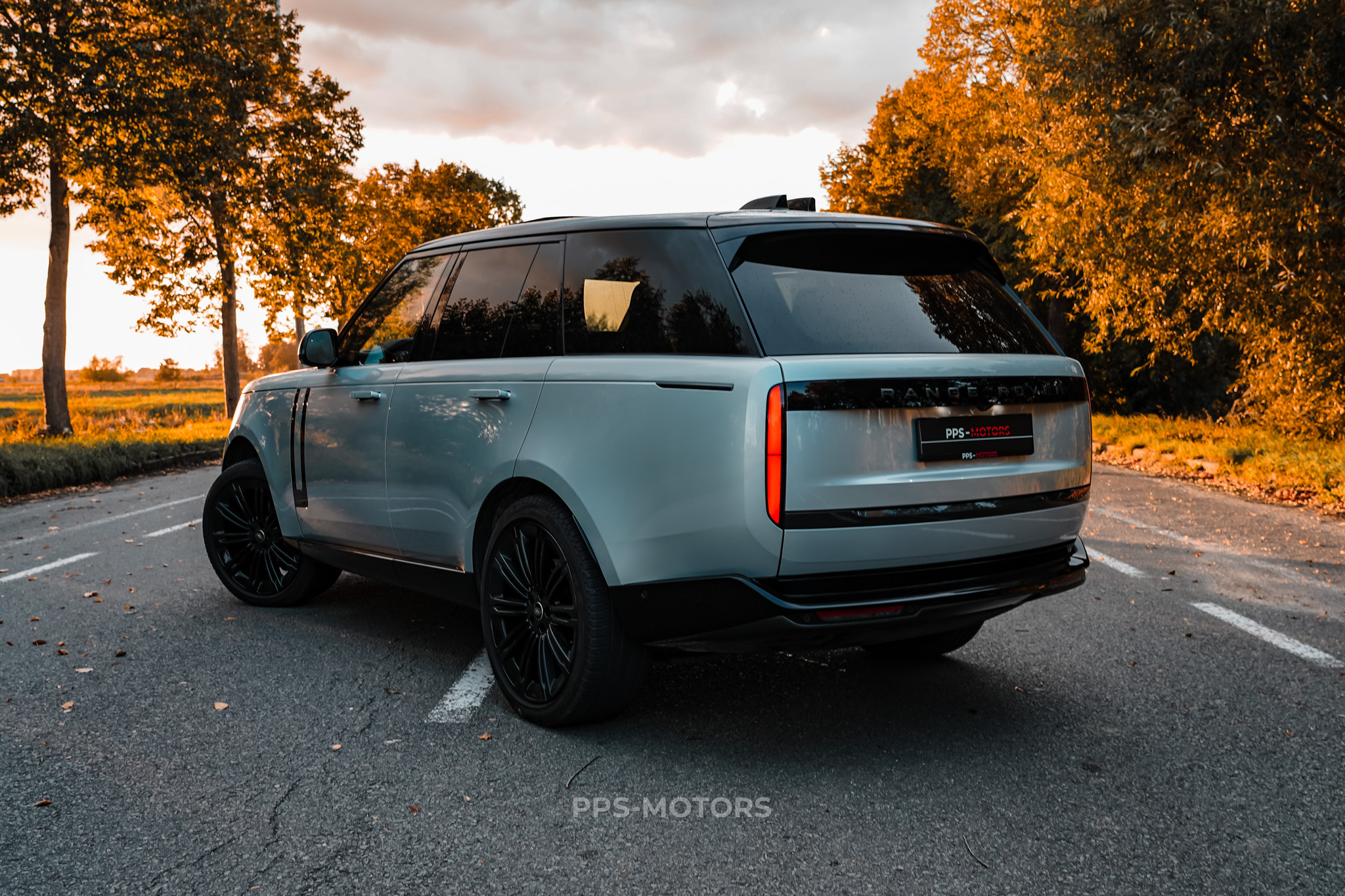 Land Rover RANGE ROVER D300 AUTOBIOGRAPHY photo 15