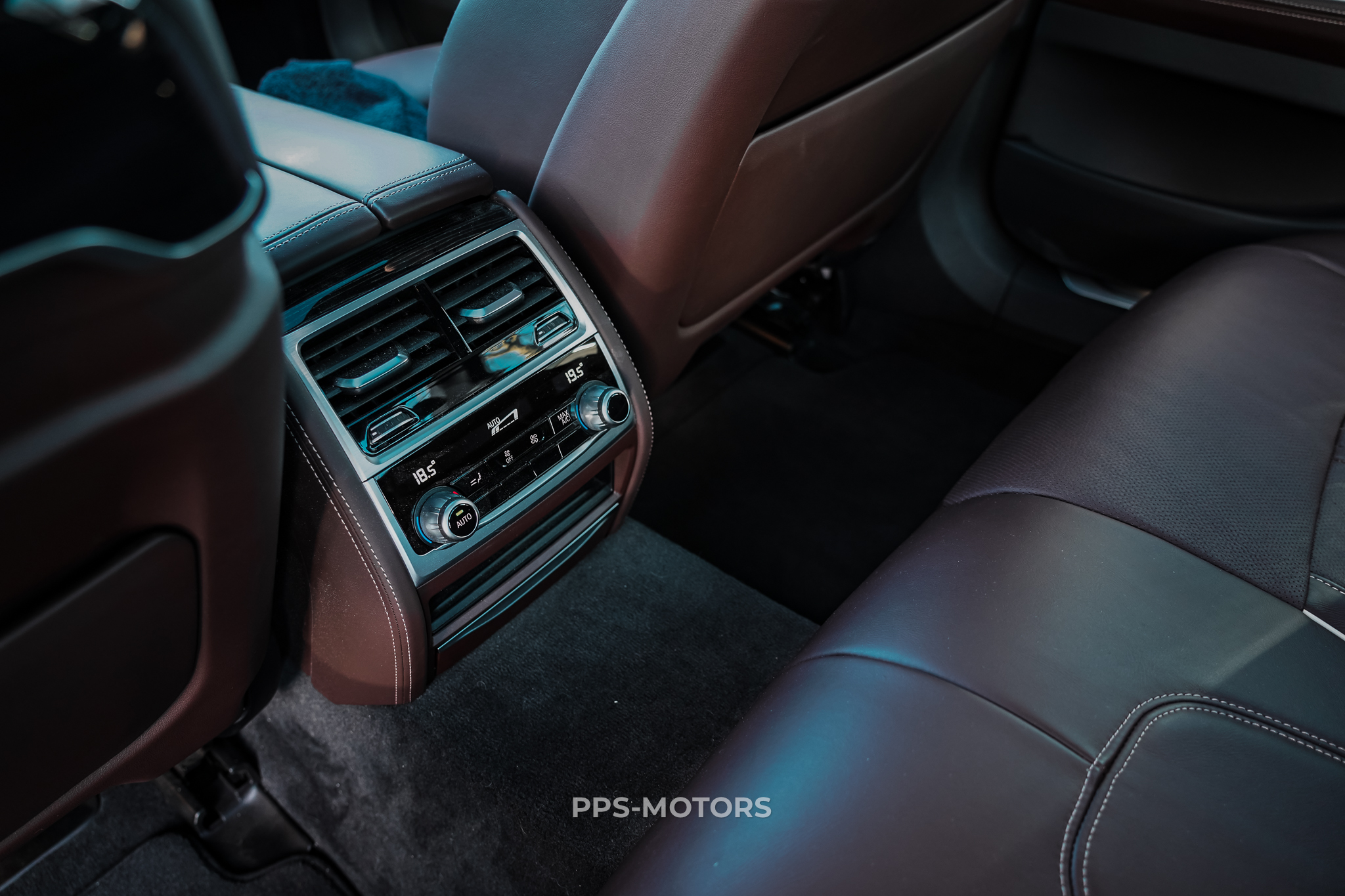 BMW 745e HYBRID M-PAKKET photo 20