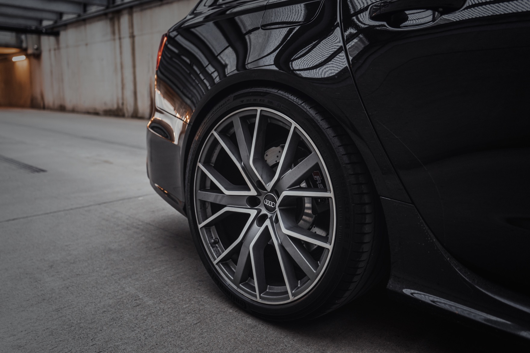Audi RS6 4.0 V8 QUATTRO AKRAPOVIC photo 4