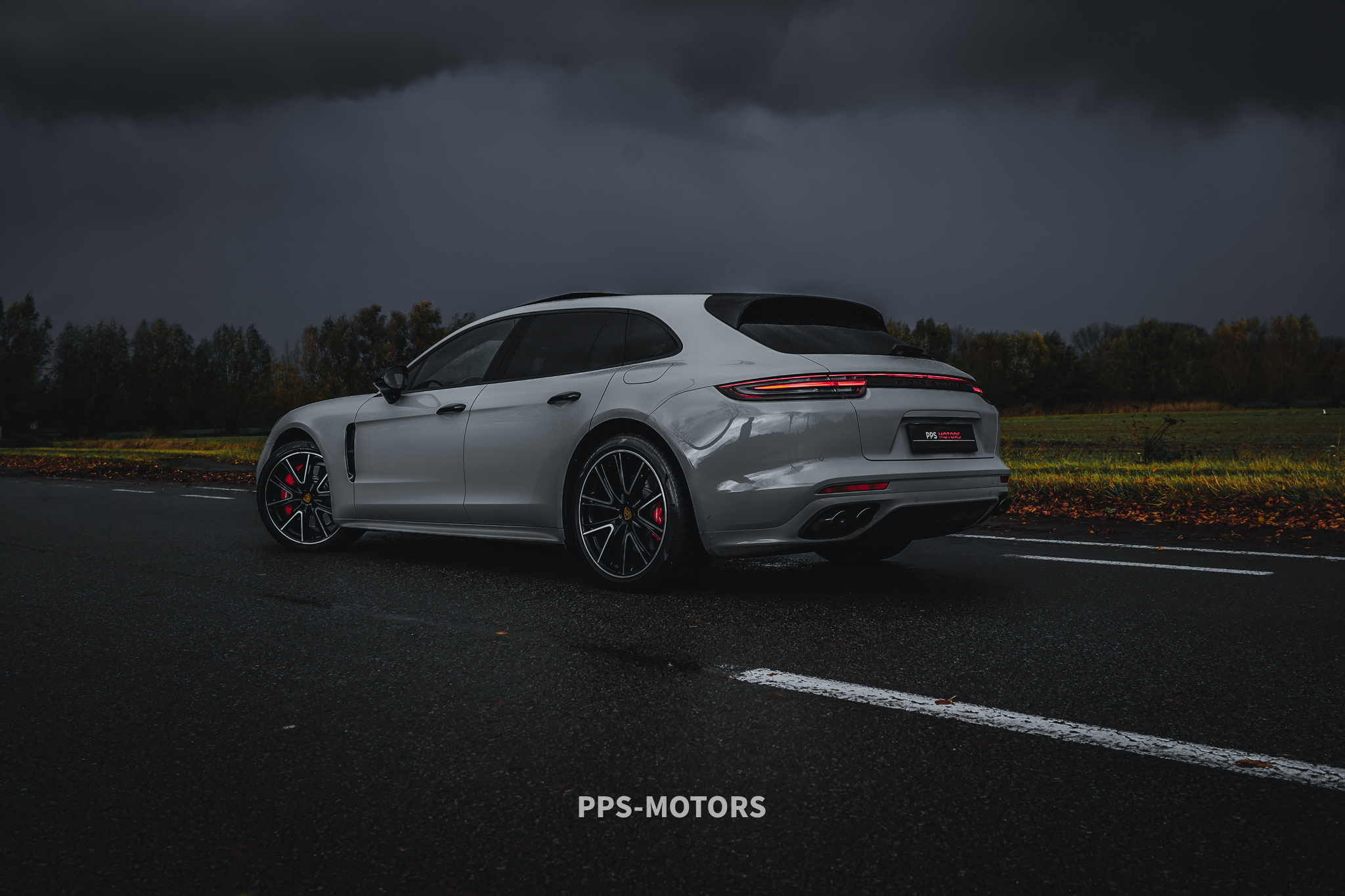 Porsche PANAMERA 4 E-Hybrid Sport Turismo photo 3
