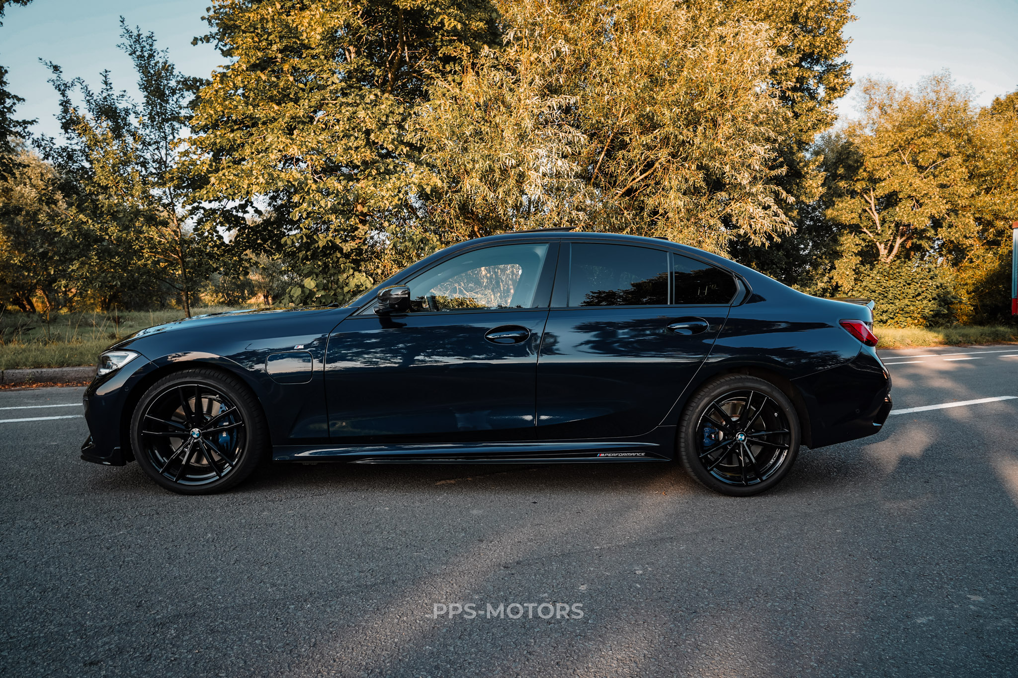 BMW 330e M-PAKKET M-PERFORMANCE photo 4