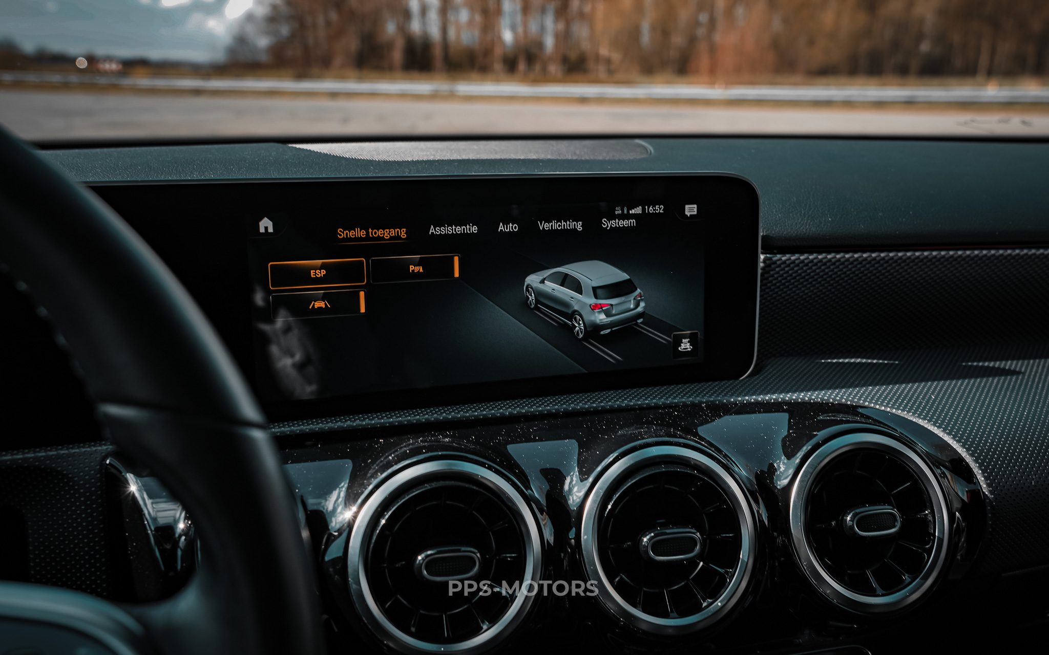 Mercedes Benz A200 LAUNCH EDITION photo 34