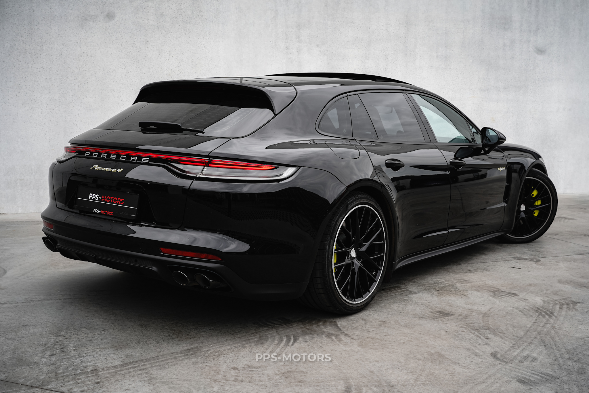 Porsche PANAMERA 4 E-HYBRID photo 4