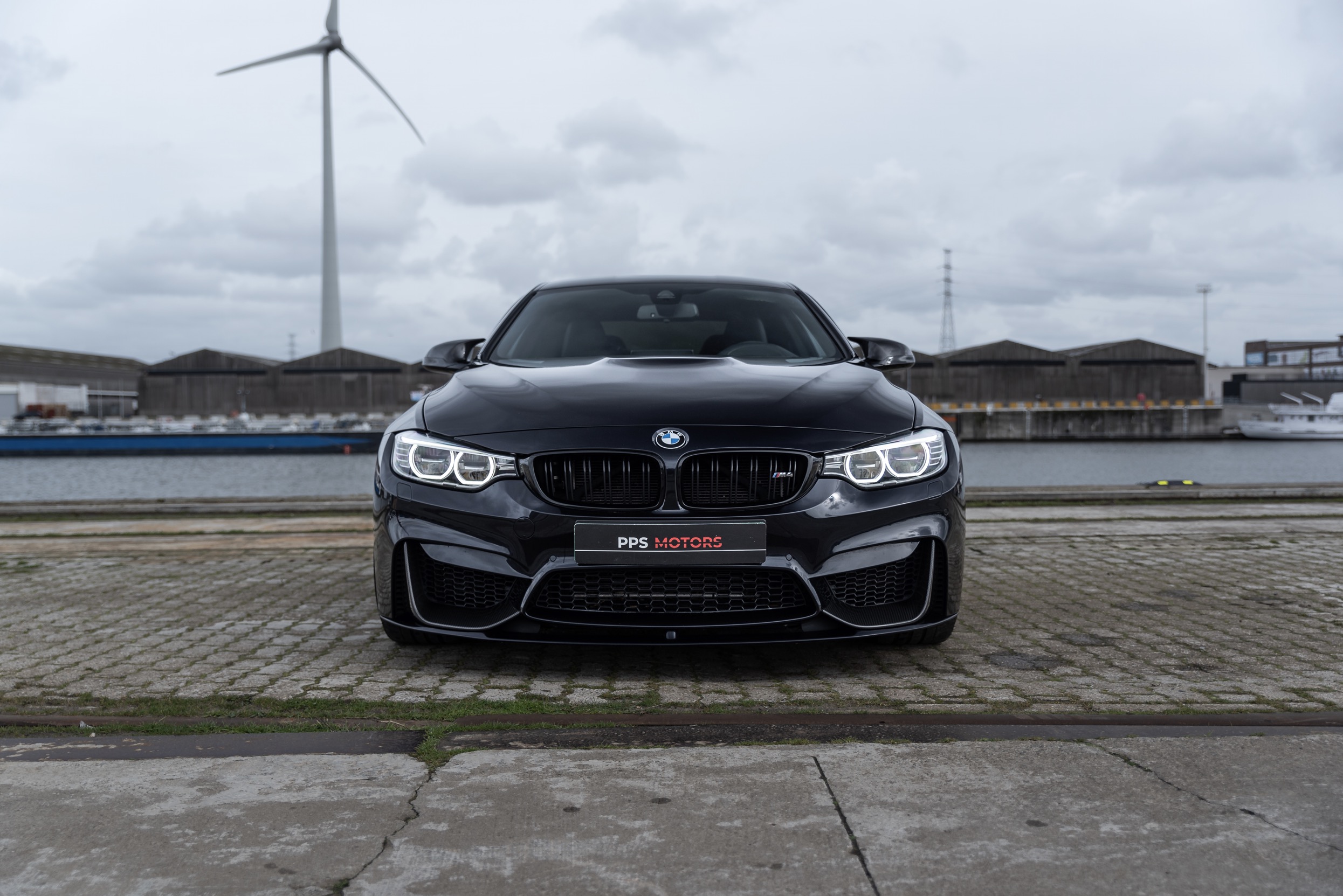 BMW M4 3.0 PERFORMANCE - COMPETITION PACKAGE photo 4