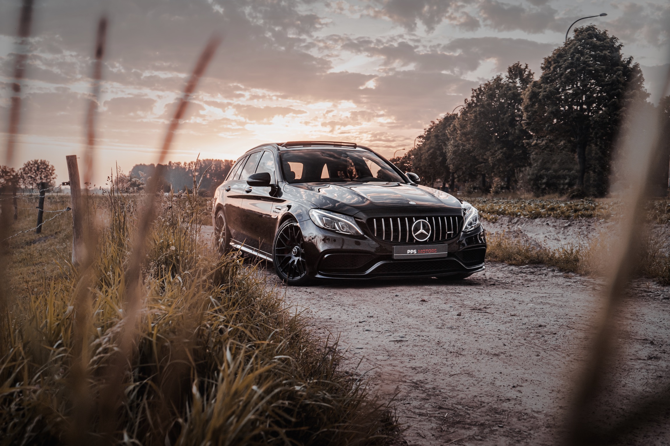 Mercedes Benz C63s AMG 4.0 BITURBO V8 - LICHTE VRACHT photo 1