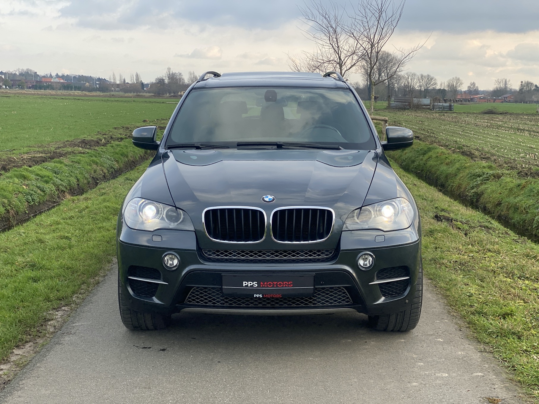 BMW X5 3.0 xDRIVE photo 2