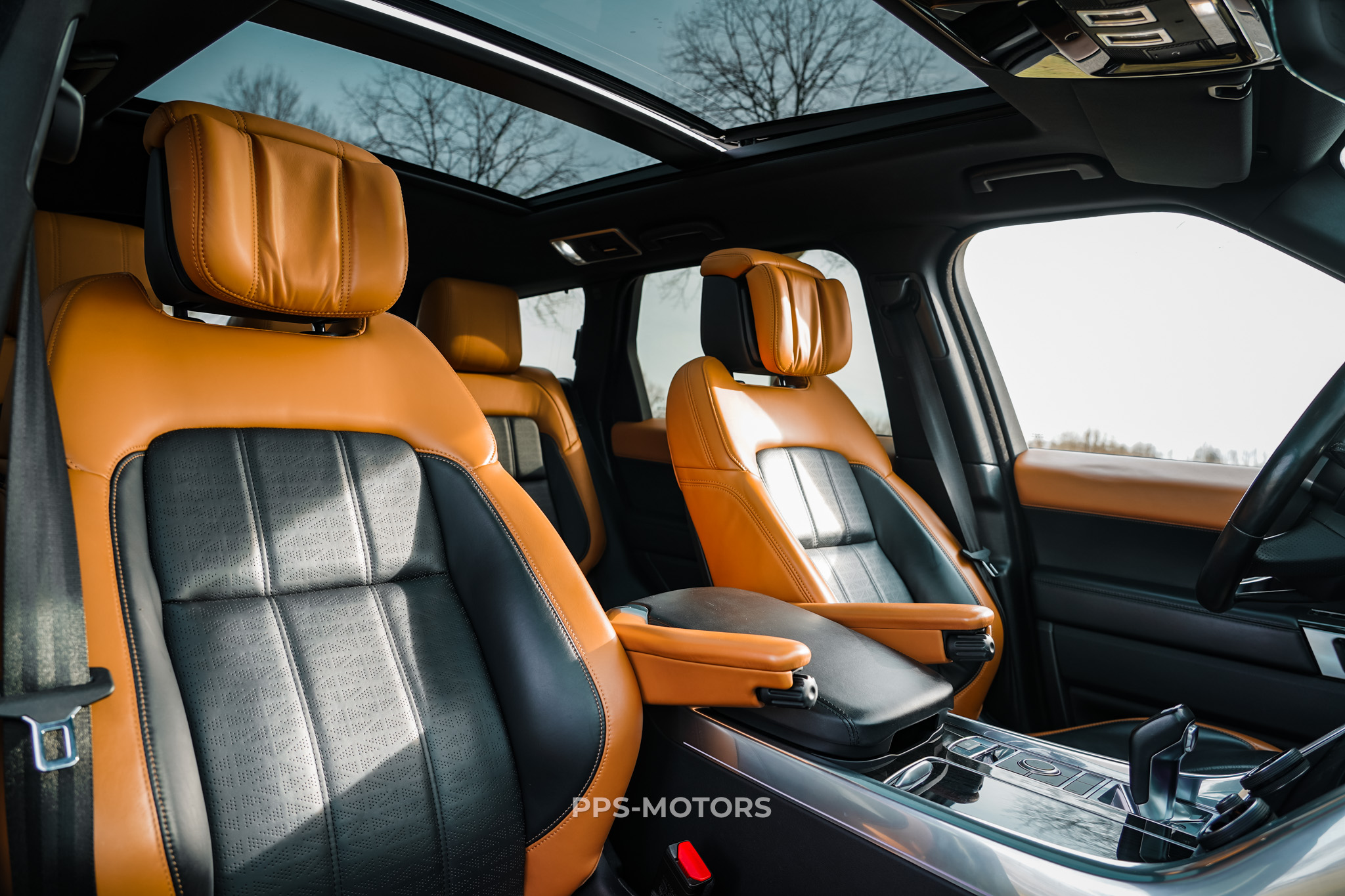 Land Rover RANGE ROVER SPORT 3.0TDV6 AUTOBIOGRAPHY photo 16