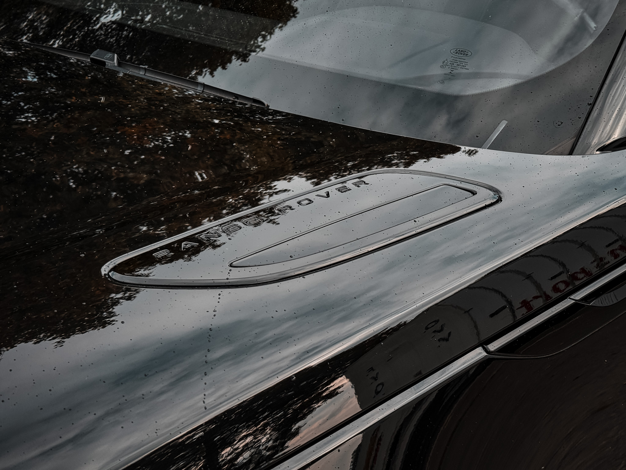Land Rover VELAR 2.0 R-DYNAMIC photo 6
