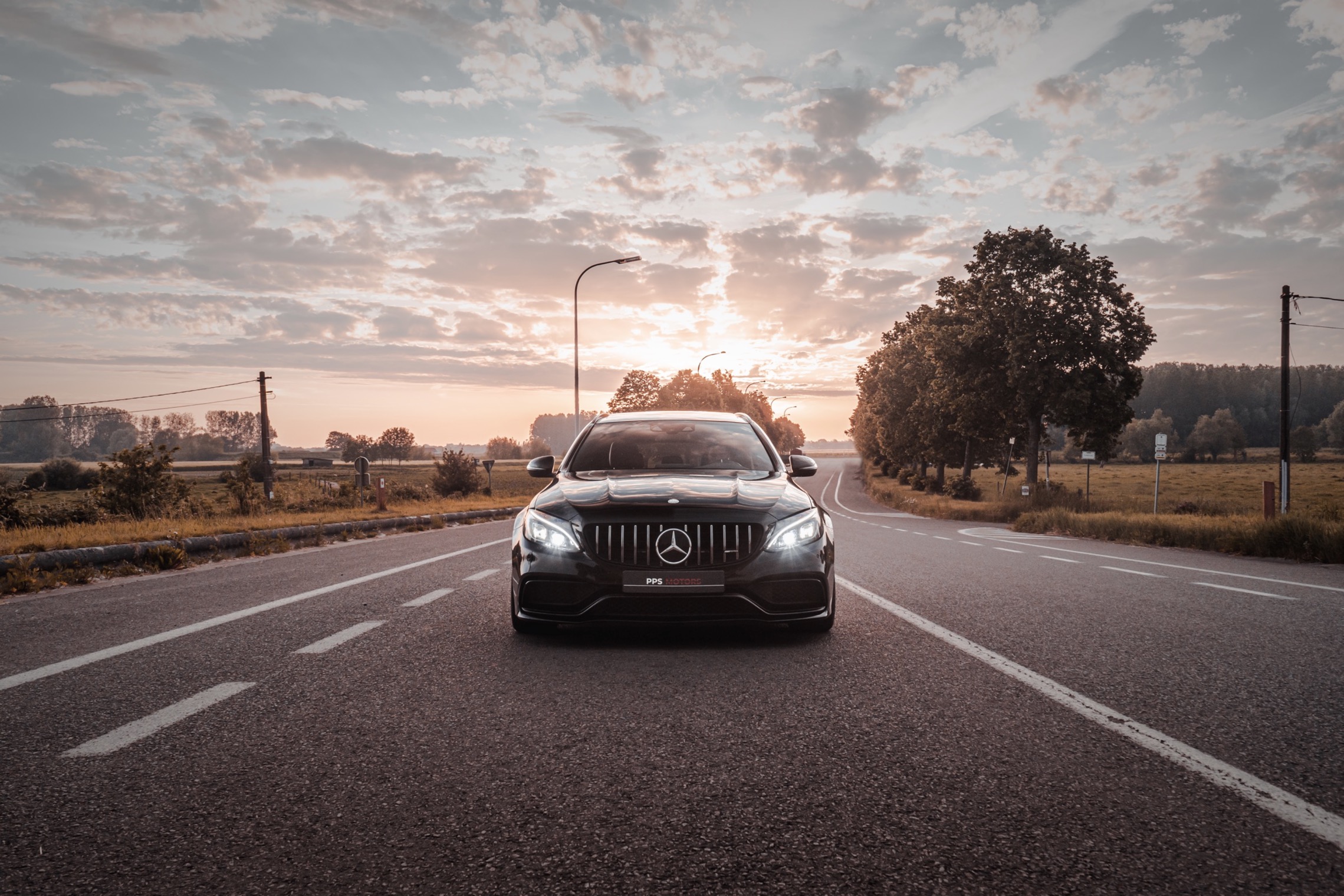 Mercedes Benz C63s AMG 4.0 BITURBO V8 - LICHTE VRACHT photo 2