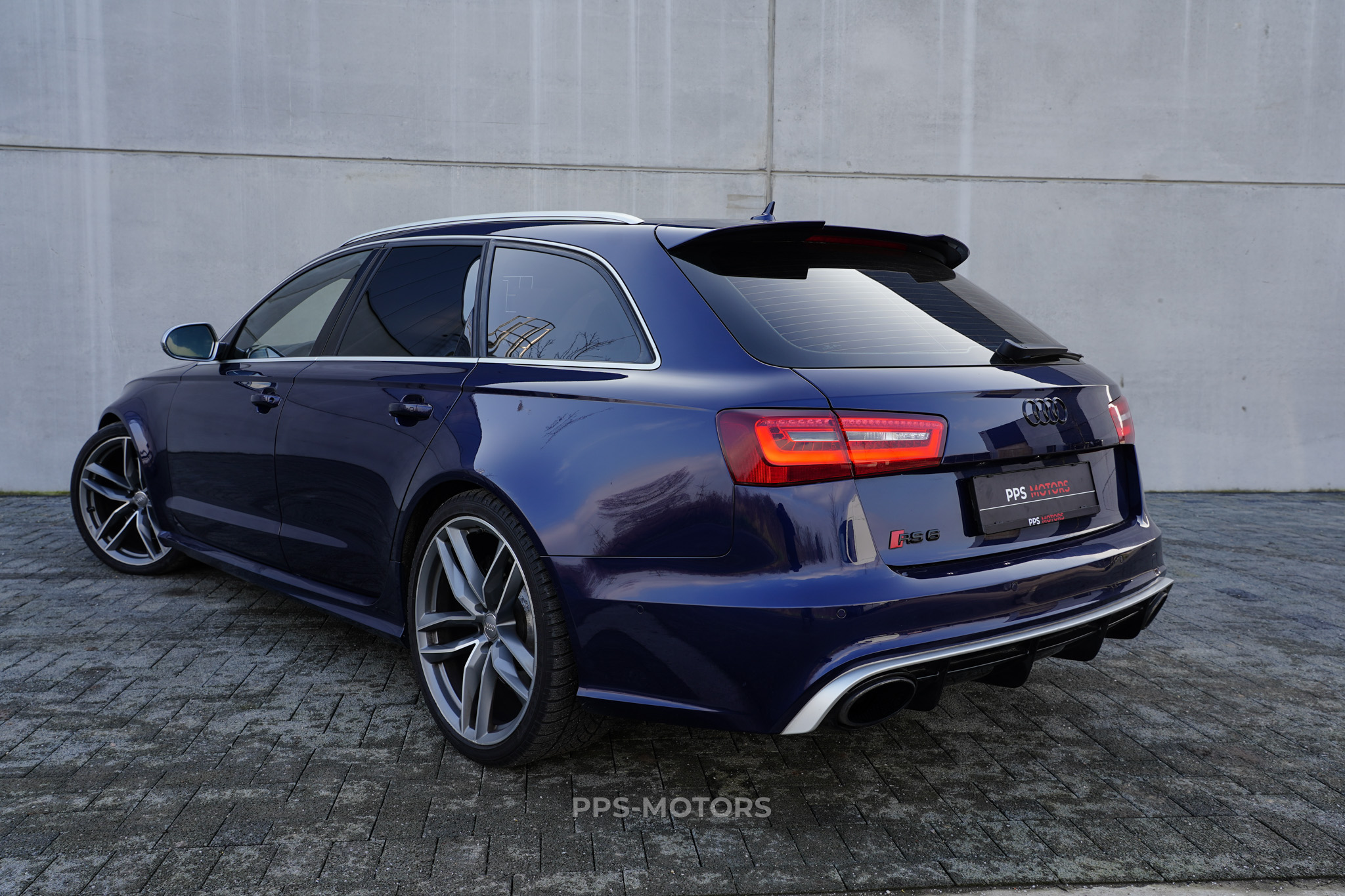 Audi RS6 4.0 TFSI BITURBO QUATTRO photo 13