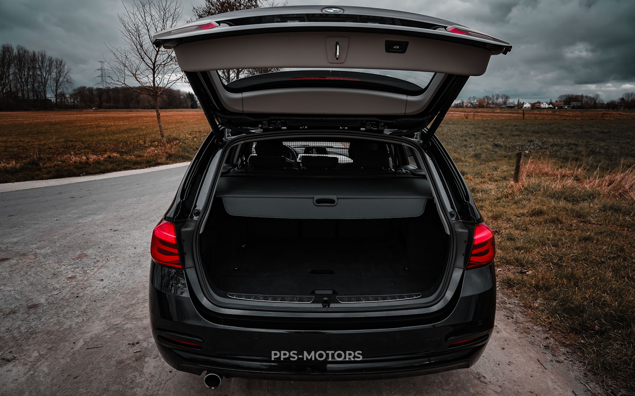 BMW 318dA F31 TOURING photo 35