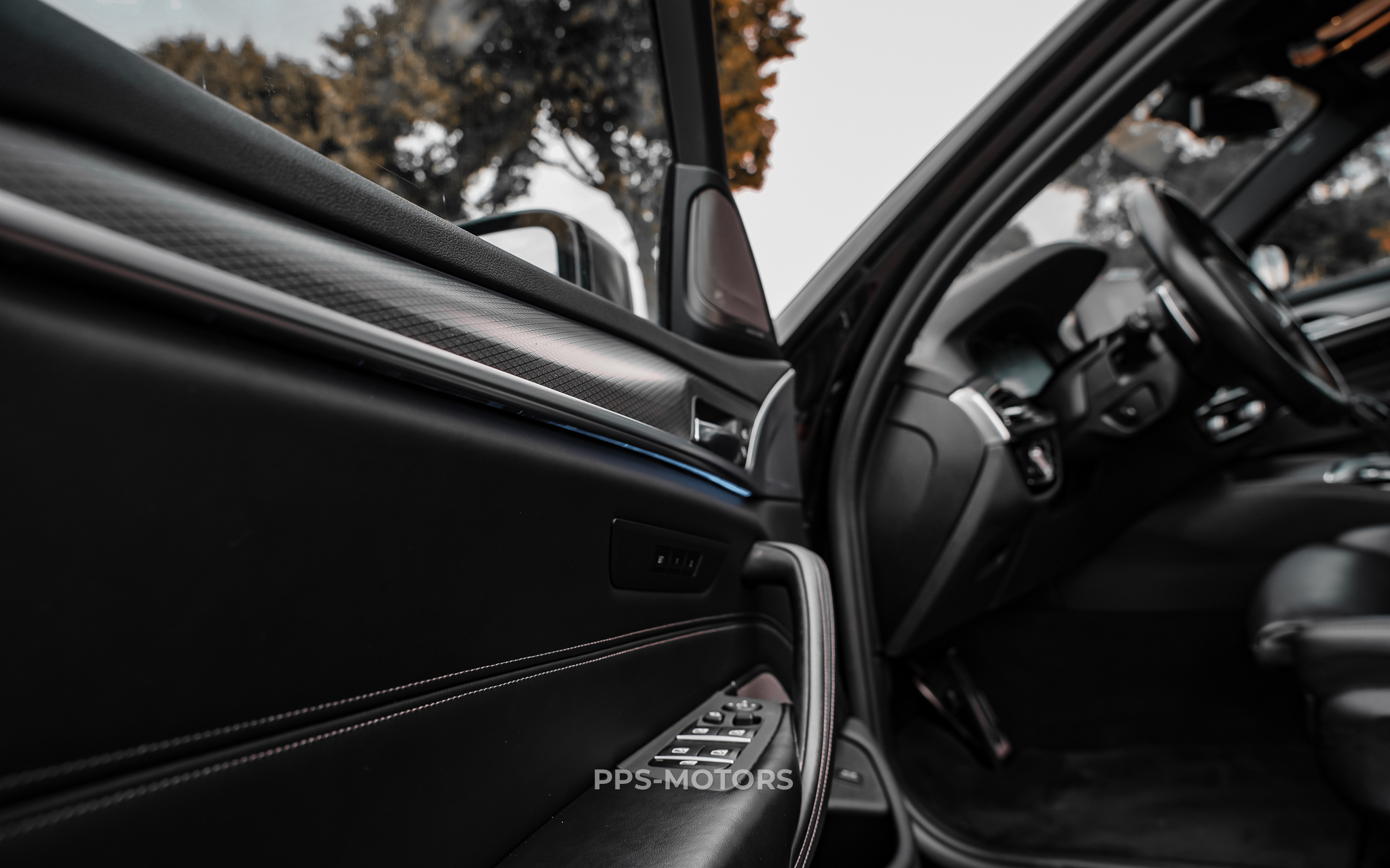 BMW M550d xAS photo 29