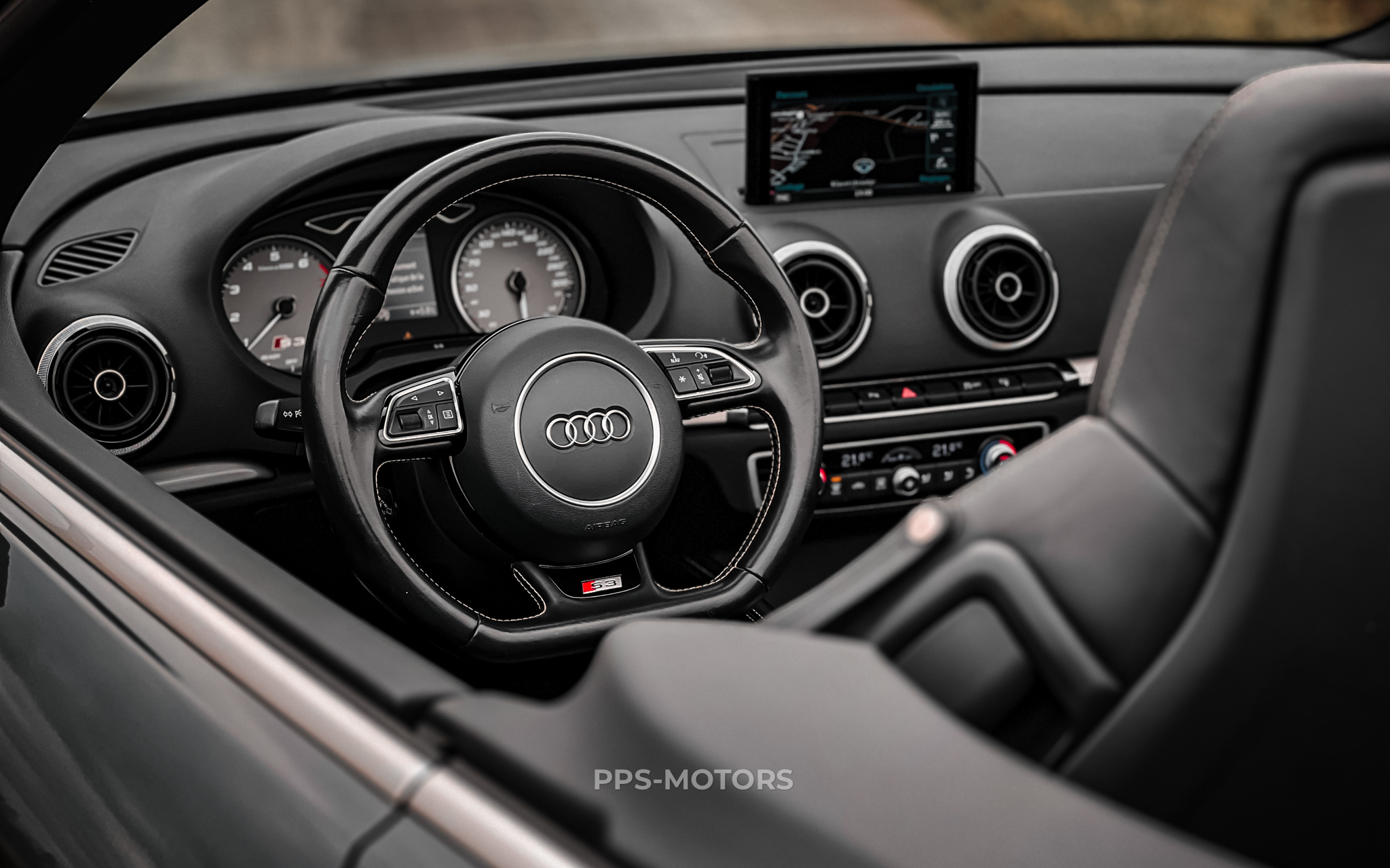 Audi S3 2.0 TFSI QUATTRO photo 15