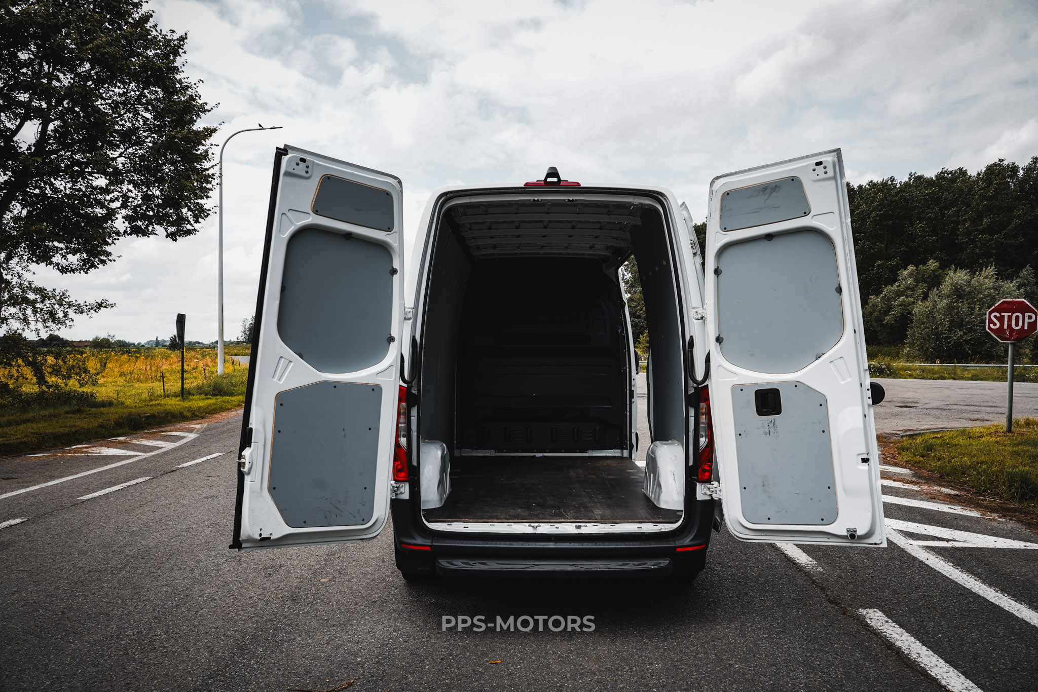 Mercedes Benz SPRINTER 314 CDI L2H2 LV photo 9