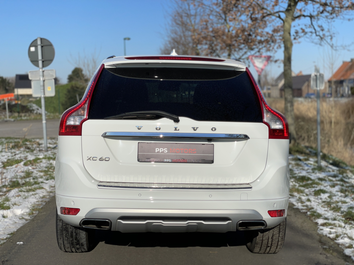 Volvo XC60 2.0 D3 R-DESIGN photo 3