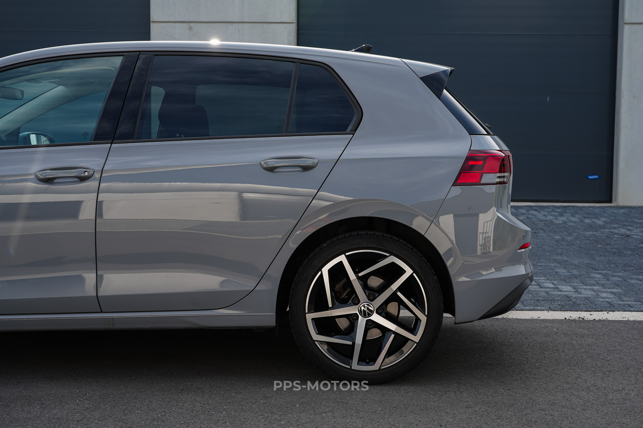 Volkswagen GOLF 1.5 eTSI photo 29