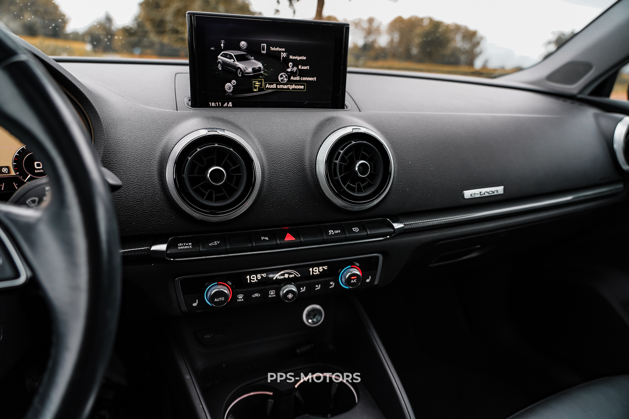 Audi A3 1.4 TFSI E-TRON photo 17