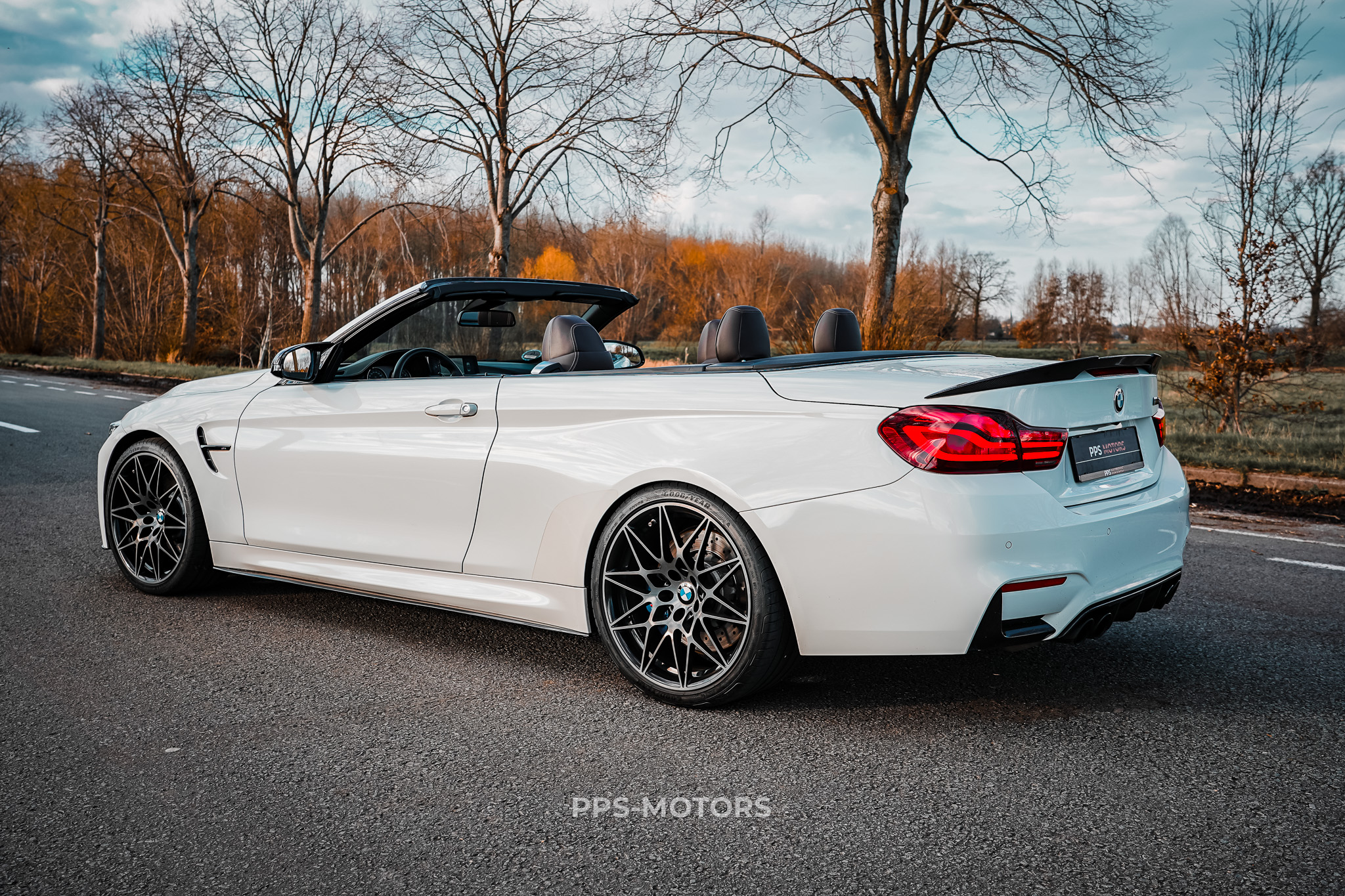 BMW M4 3.0 CABRIO INDIVIDUAL PACK photo 20