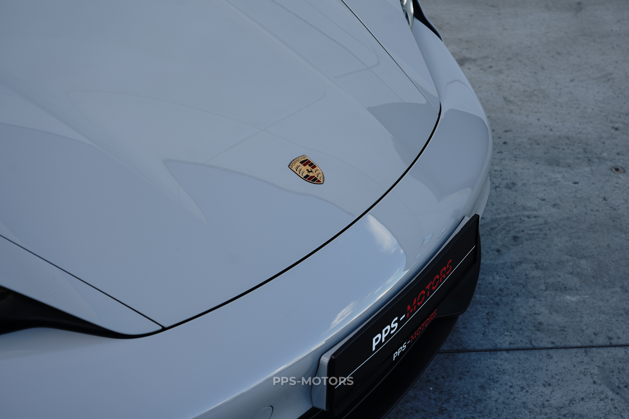 Porsche TAYCAN 4S SPORTDESIGN photo 6
