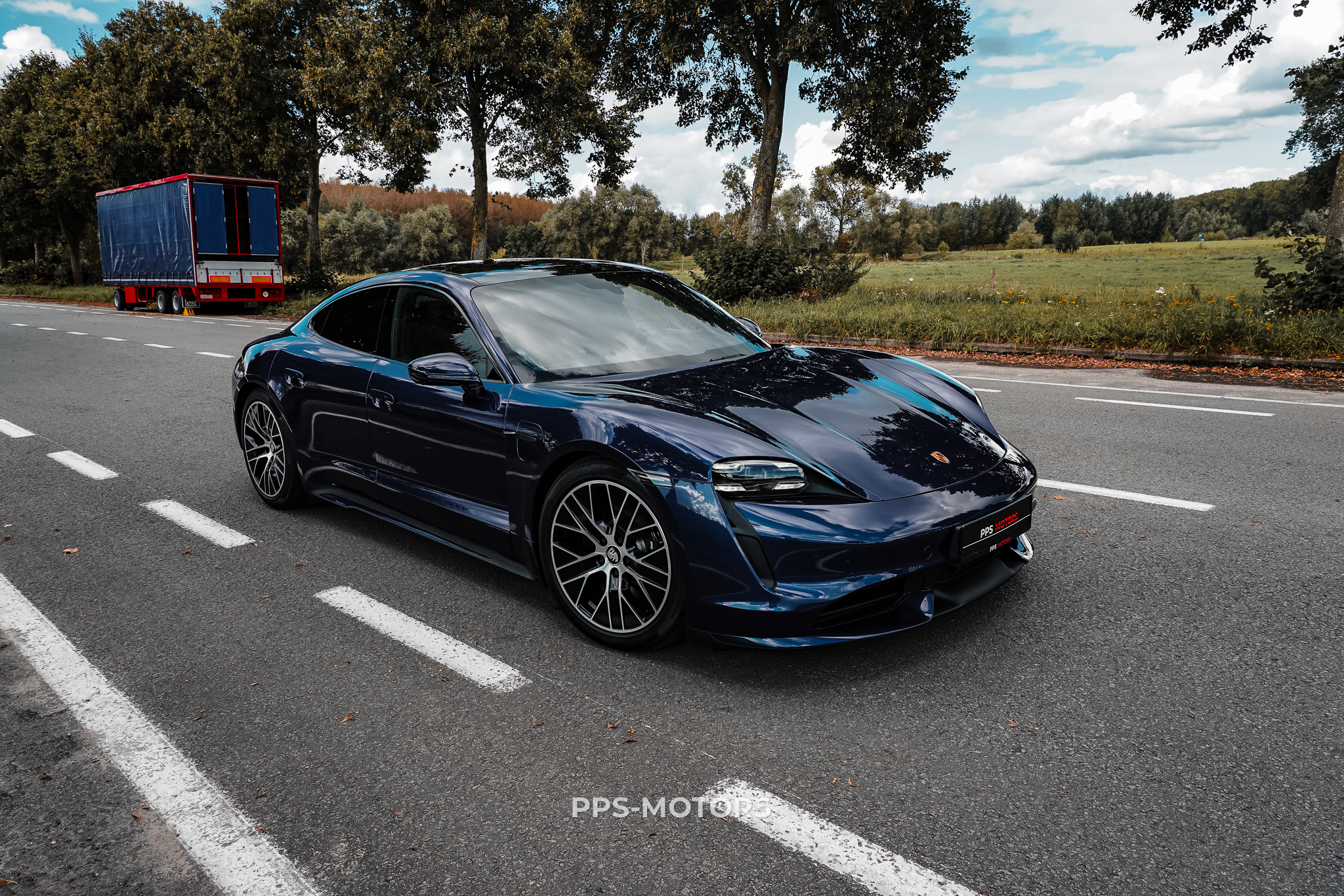 Porsche TAYCAN TURBO NEW! photo 47