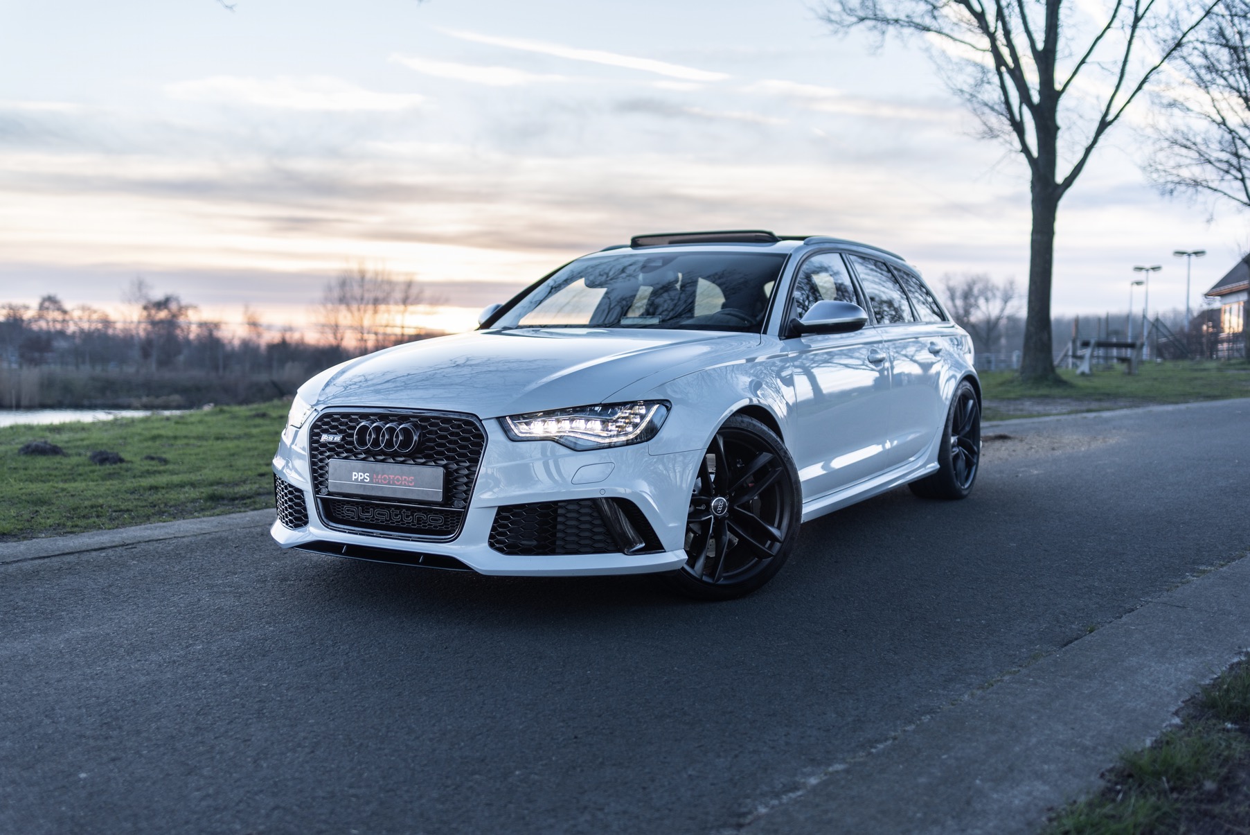 Audi RS6 4.0 V8 QUATTRO MILLTEK photo 16
