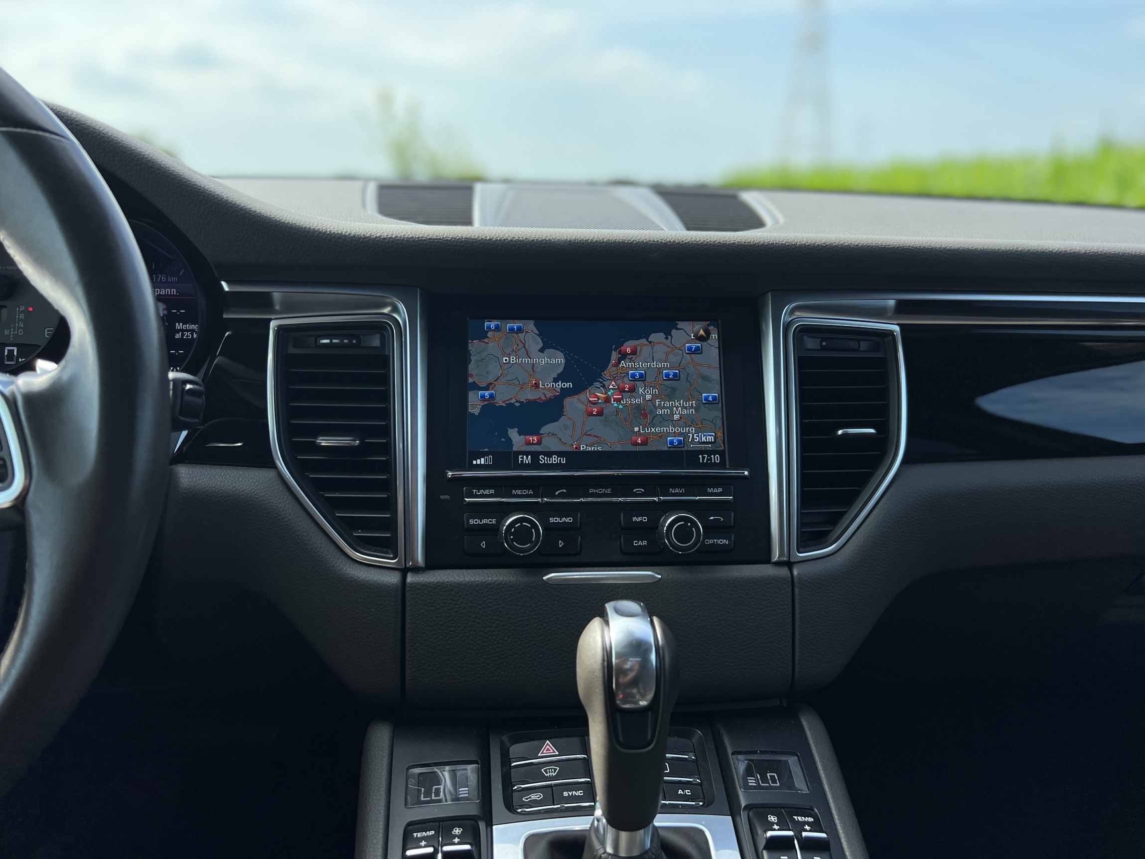 Porsche MACAN S 3.0D V6 - LICHTE VRACHT photo 24