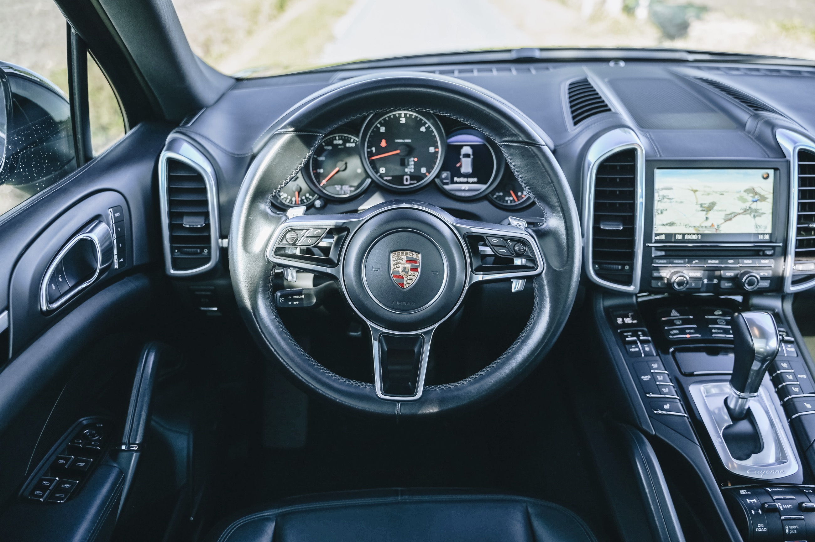 Porsche CAYENNE 3.0 photo 21